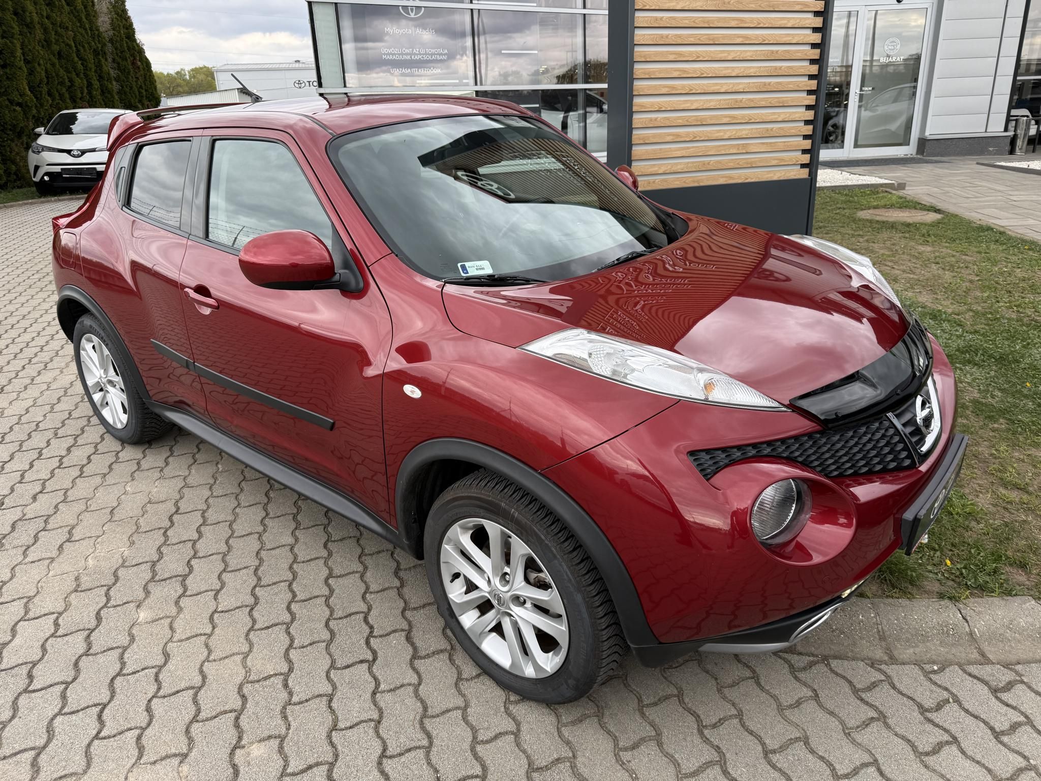 NISSAN JUKE 1.6 DIG-T Tekna
