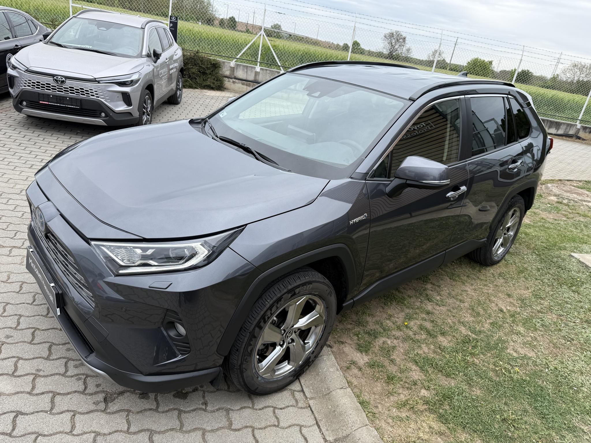 TOYOTA RAV 4 Rav4 2.5 Hybrid Executive e-CVT + 2 év Toyota Minősített Használt Autó Garancia
