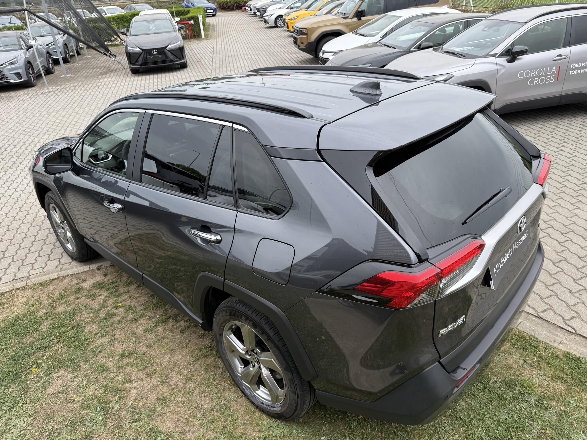 TOYOTA RAV 4 Rav4 2.5 Hybrid Executive e-CVT + 2 év Toyota Minősített Használt Autó Garancia