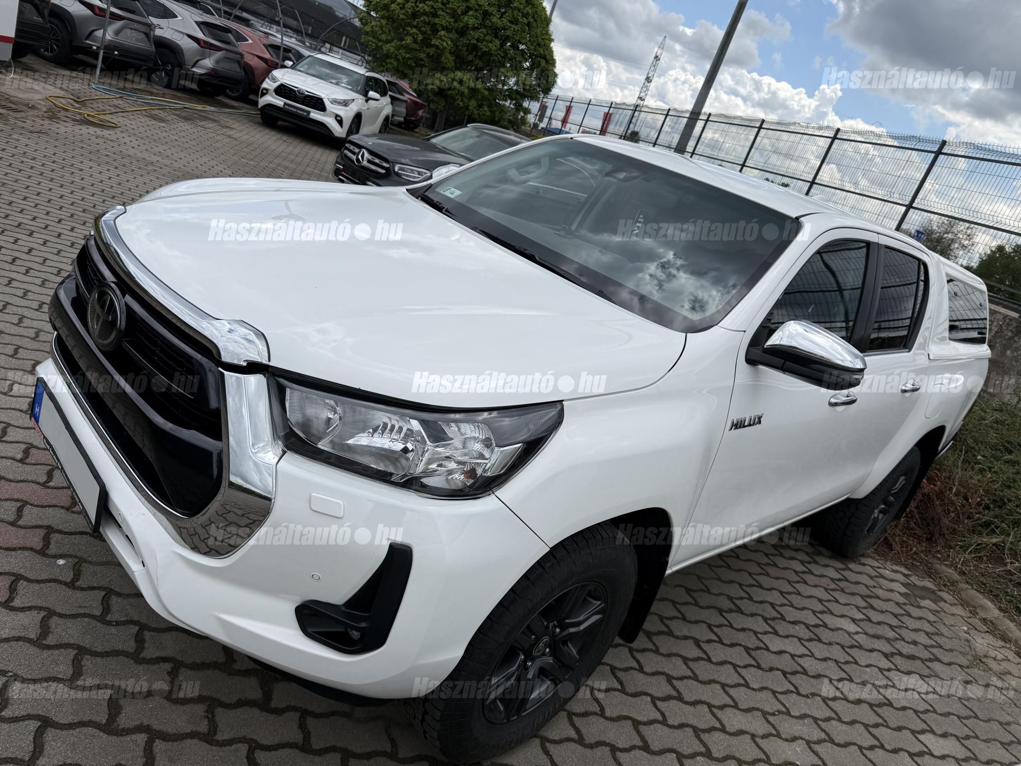 TOYOTA HILUX 2.8 D-4D 4x4 Double Active