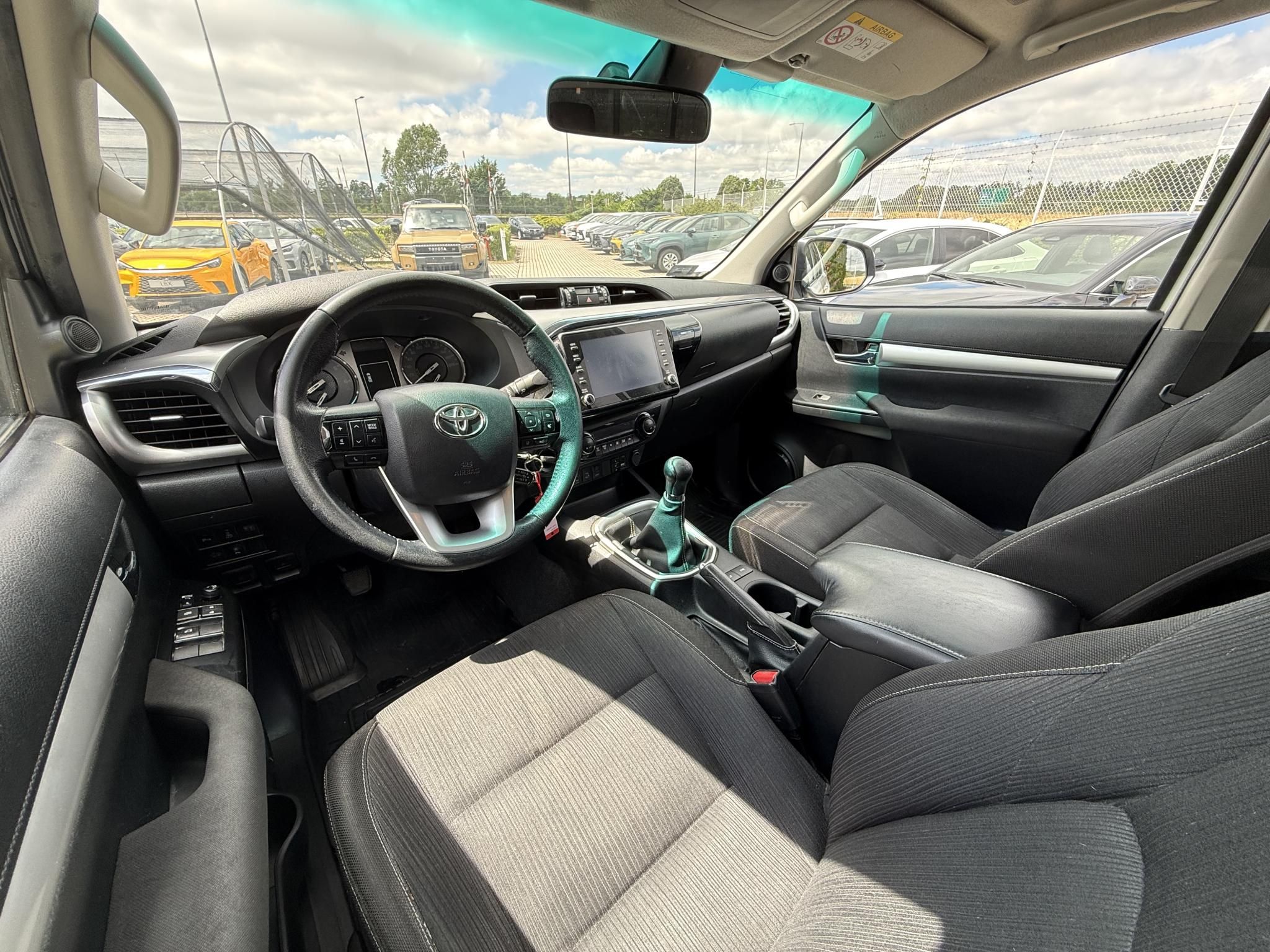TOYOTA HILUX 2.8 D-4D 4x4 Double Active