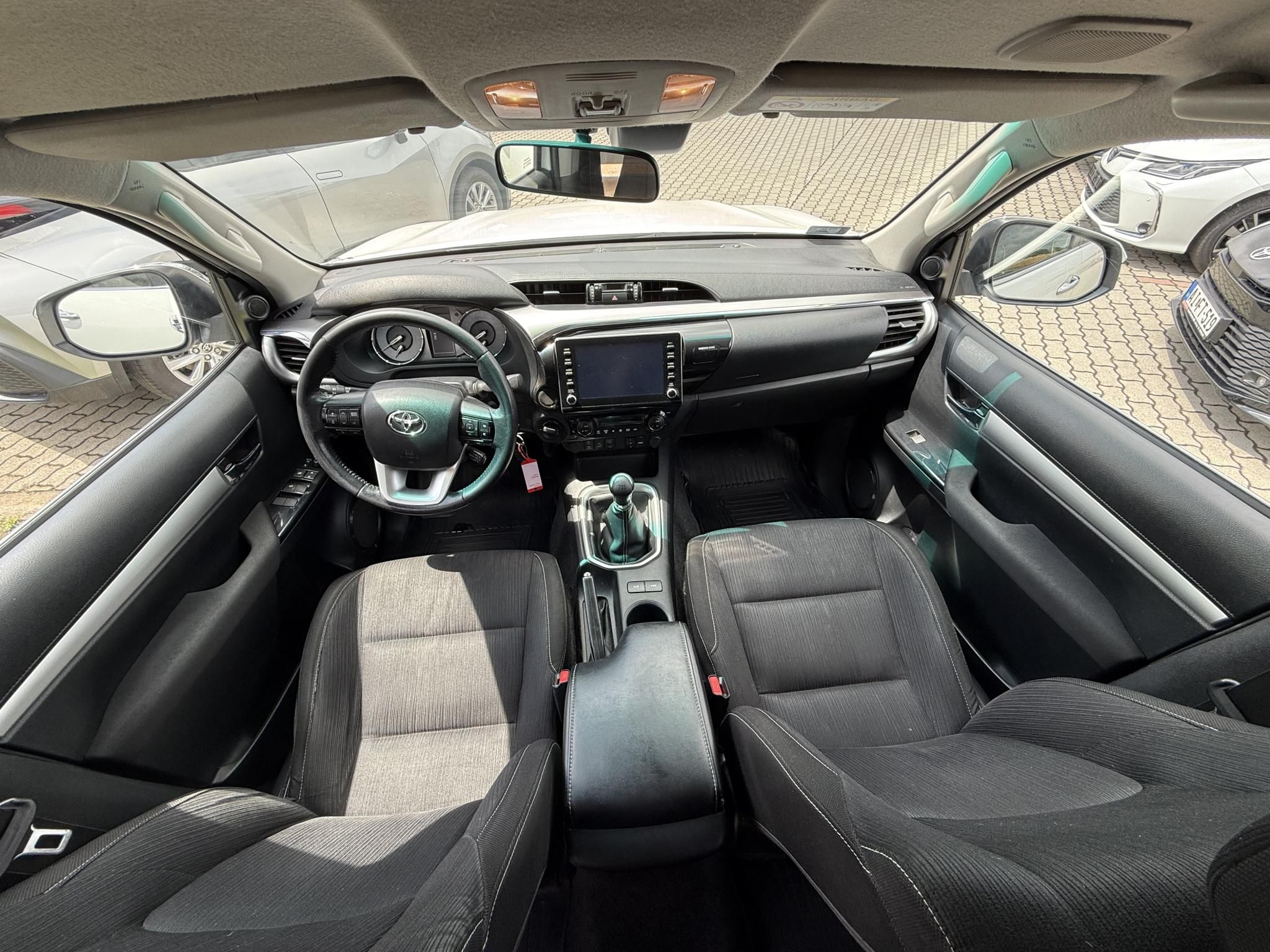 TOYOTA HILUX 2.8 D-4D 4x4 Double Active