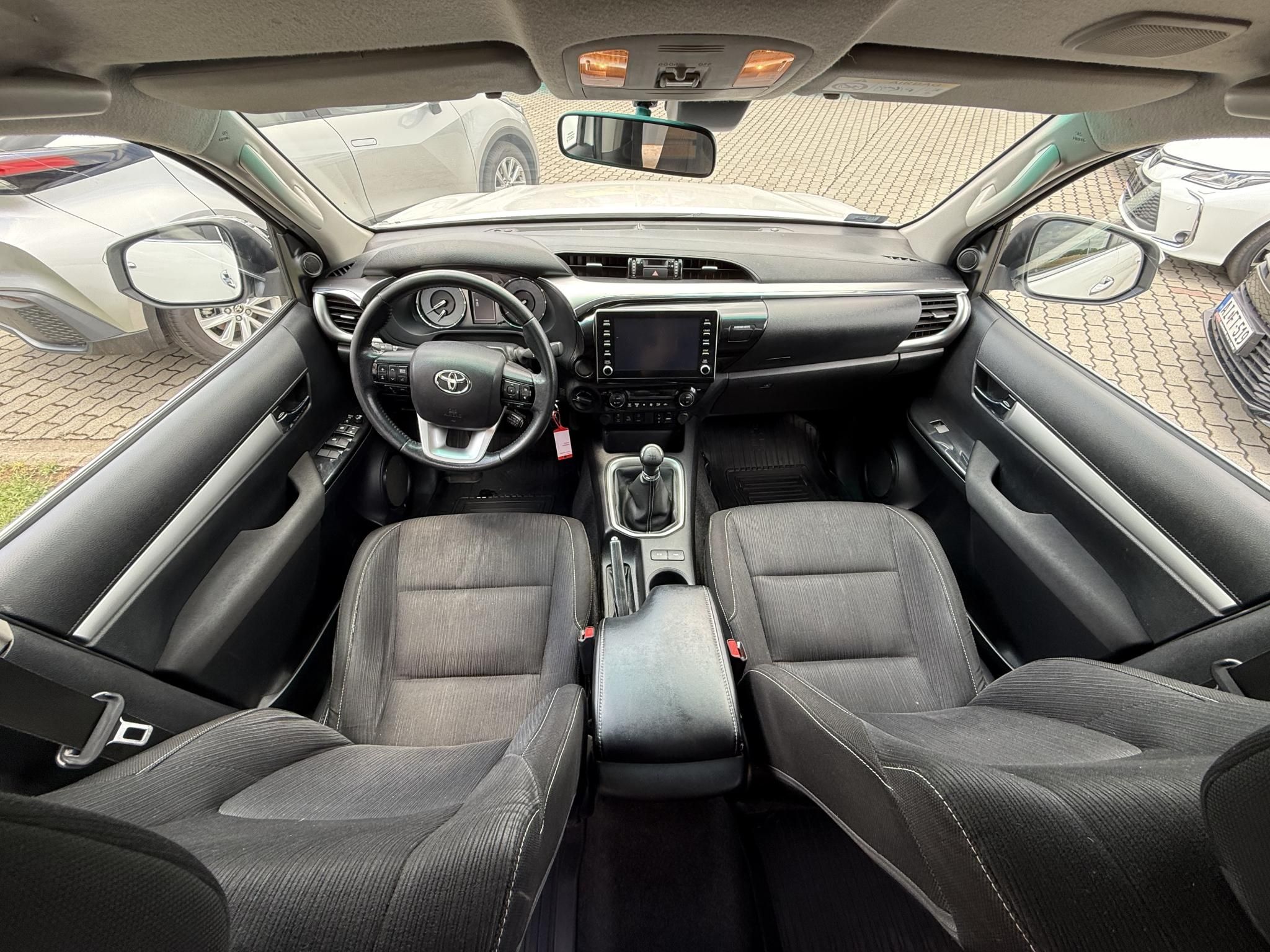 TOYOTA HILUX 2.8 D-4D 4x4 Double Active