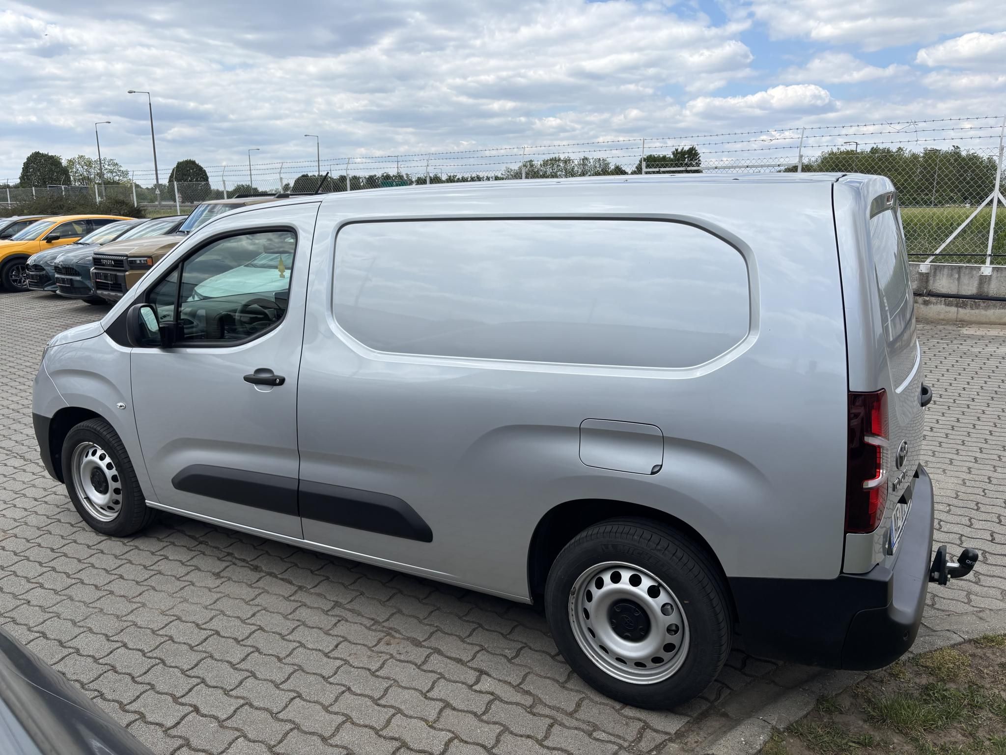 TOYOTA PROACE City 1.5 D Comfort Smart Cargo L2H1