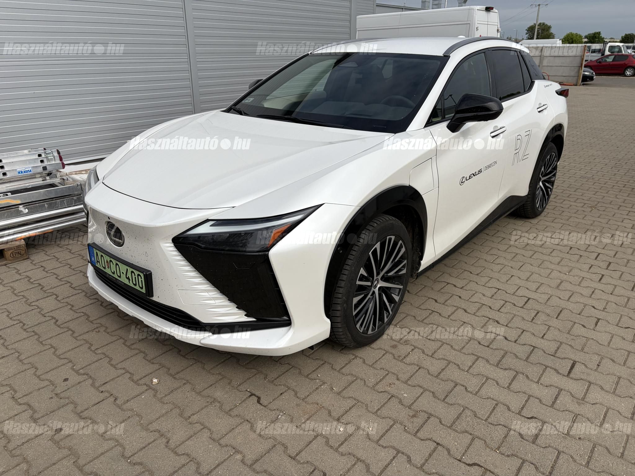 LEXUS RZ 450e Luxury