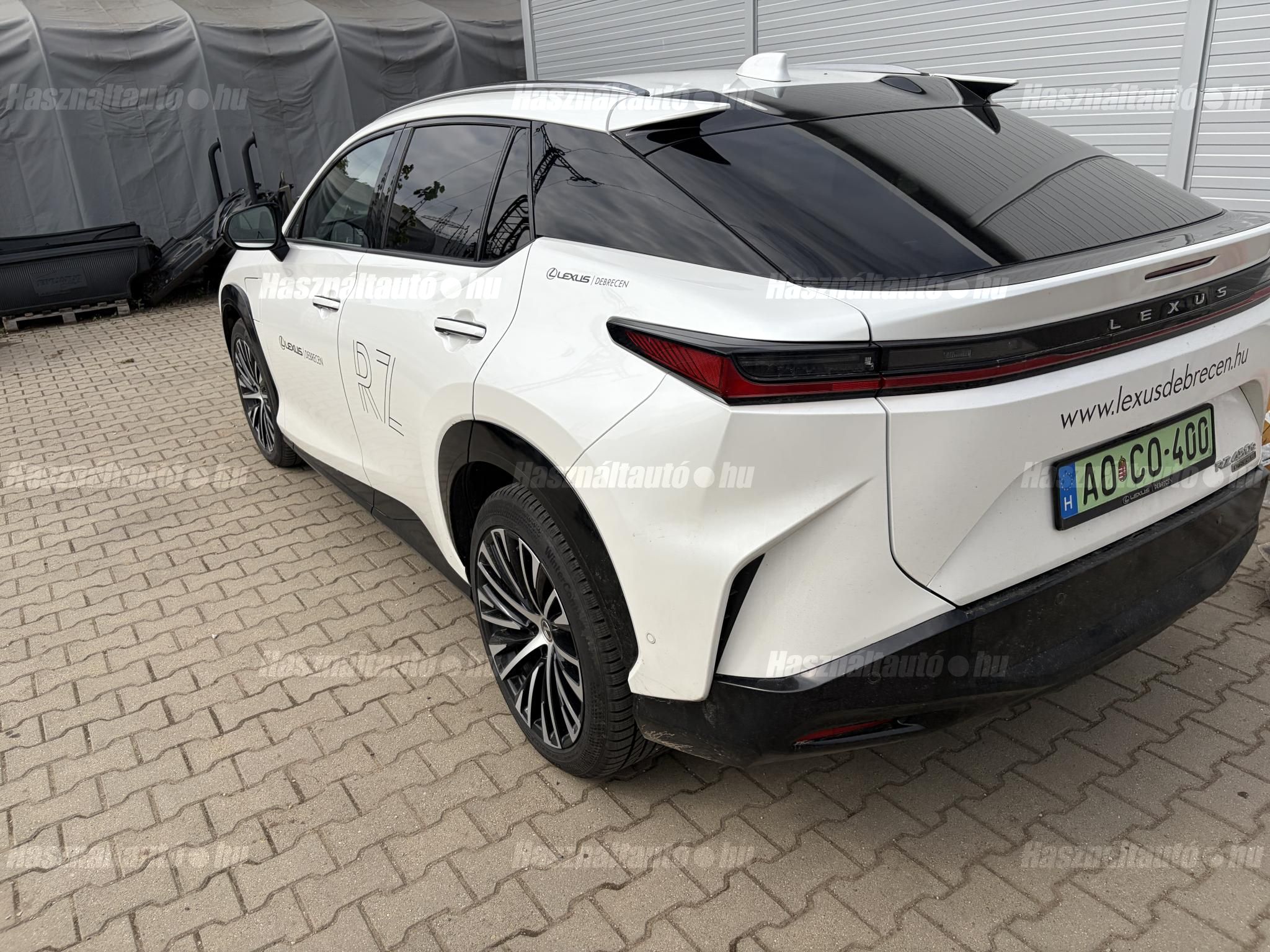 LEXUS RZ 450e Luxury