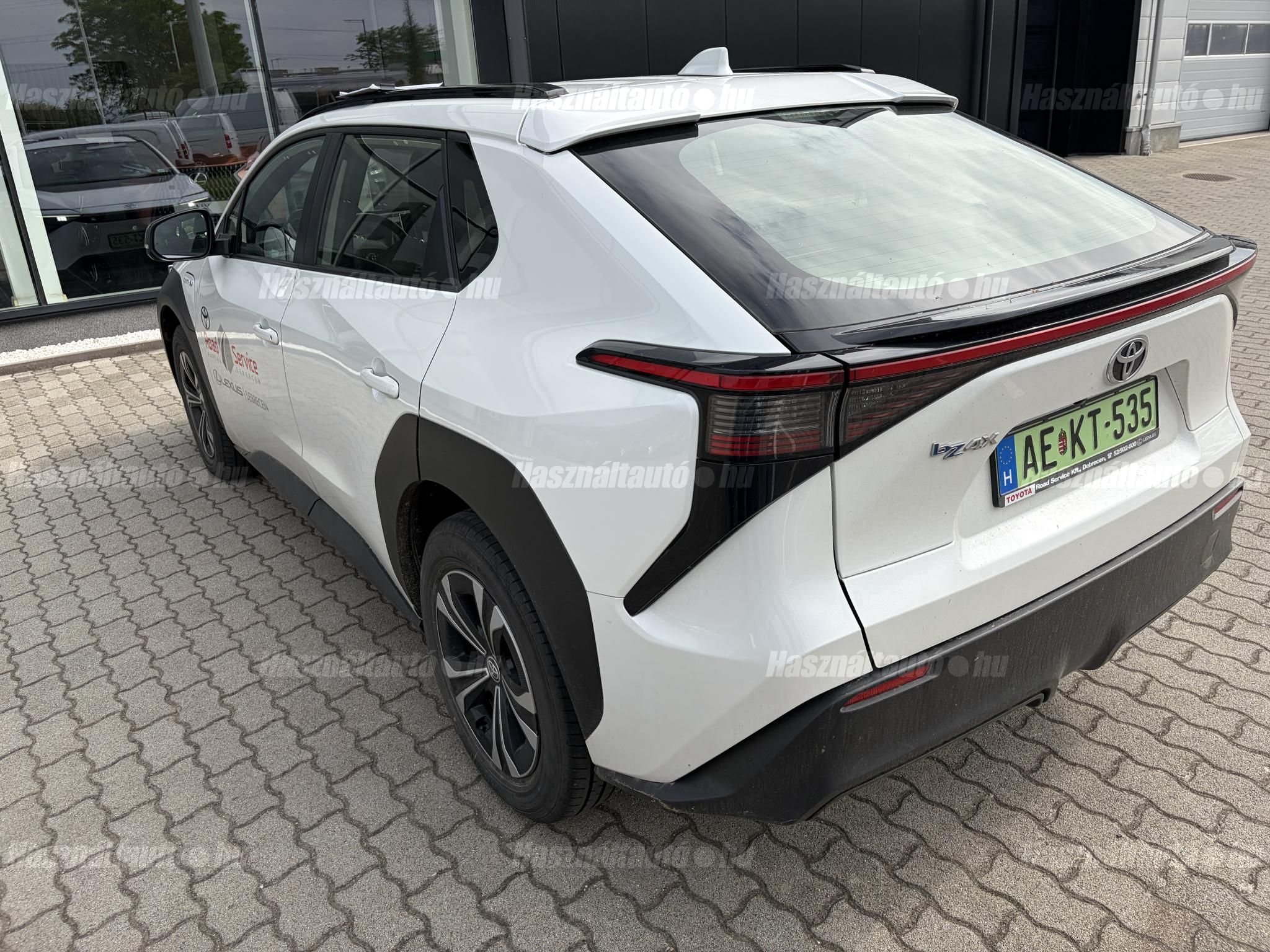 TOYOTA BZ4X Comfort