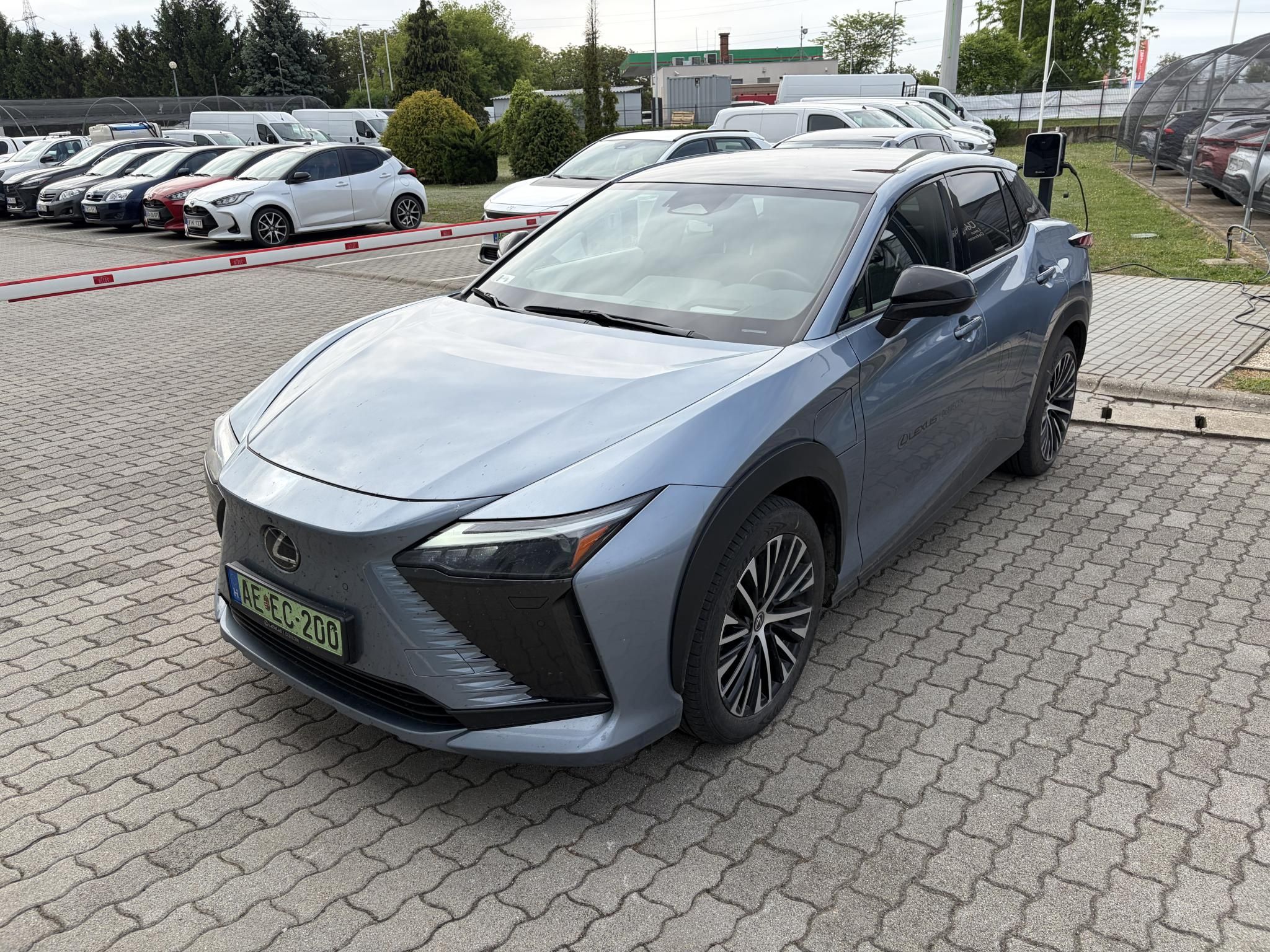 LEXUS RZ 450e Prestige Top