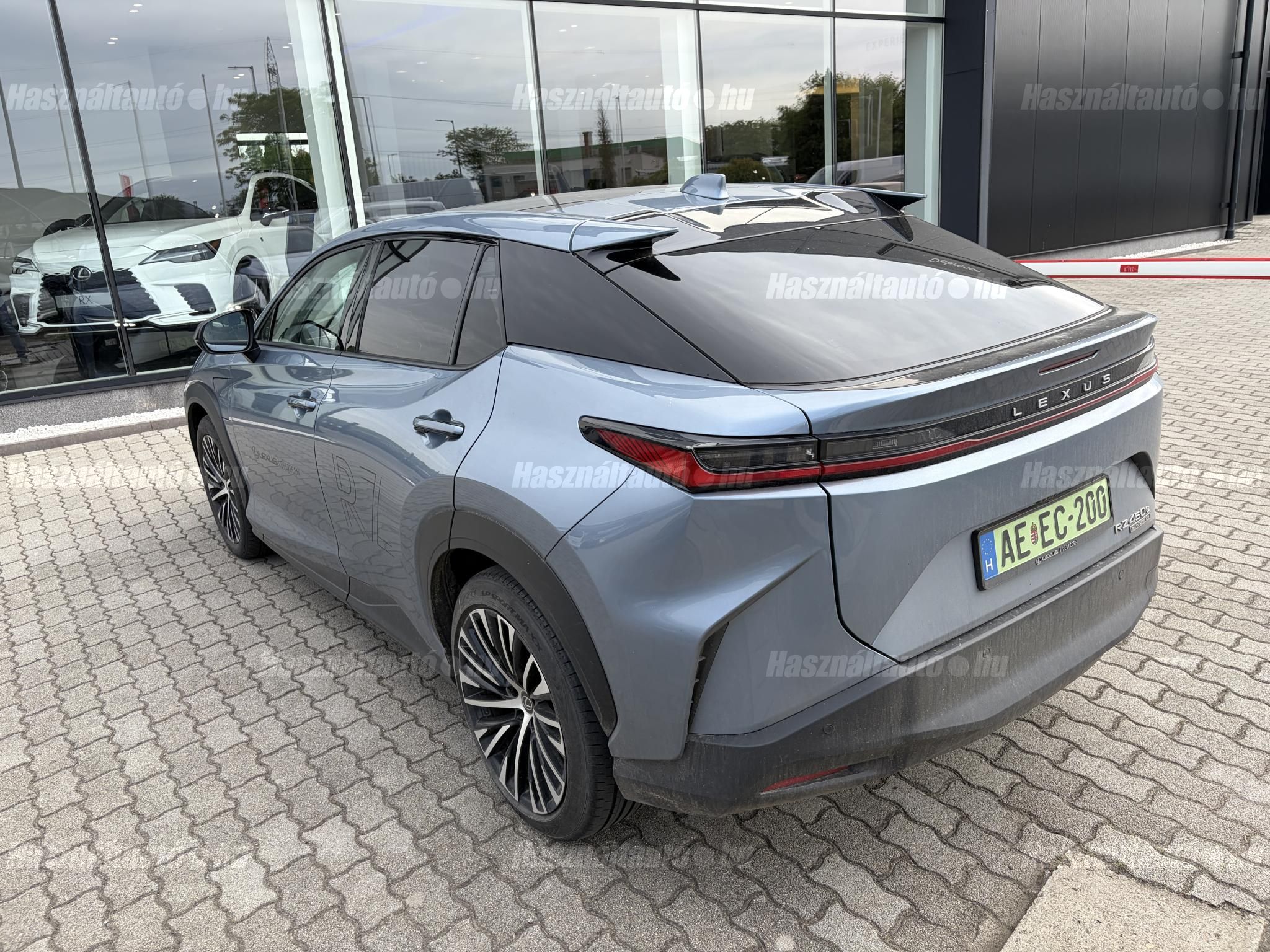 LEXUS RZ 450e Prestige Top
