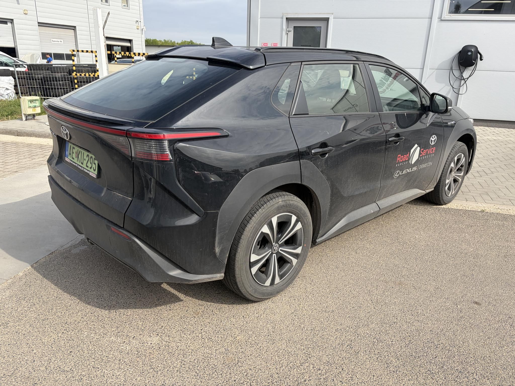 TOYOTA BZ4X Comfort