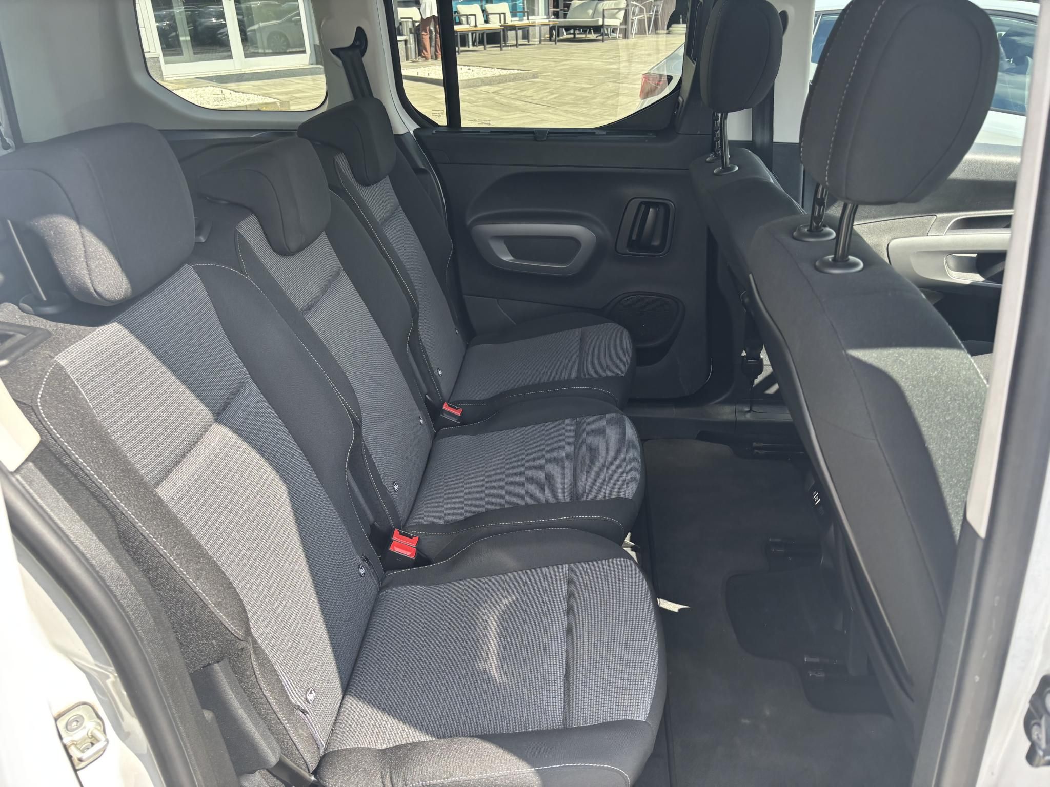 TOYOTA PROACE City Verso 1.2T Family L1H1