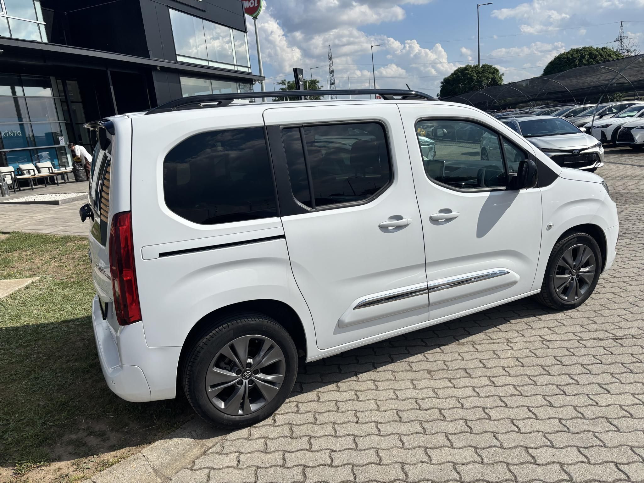 TOYOTA PROACE City Verso 1.2T Family L1H1