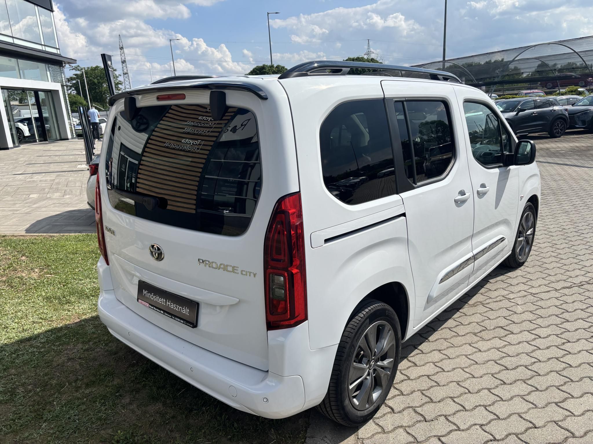 TOYOTA PROACE City Verso 1.2T Family L1H1