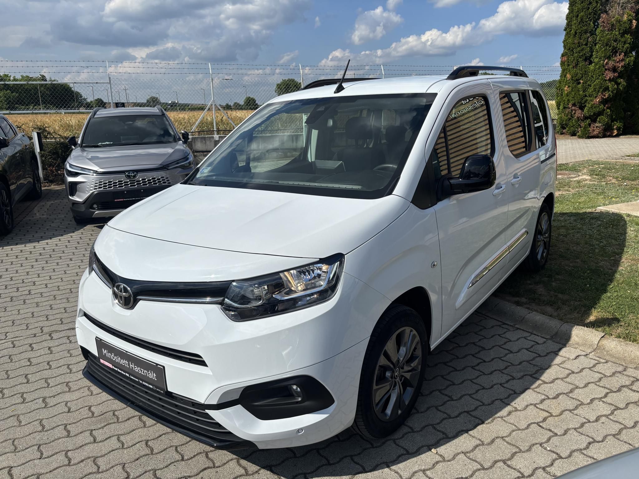 TOYOTA PROACE City Verso 1.2T Family L1H1