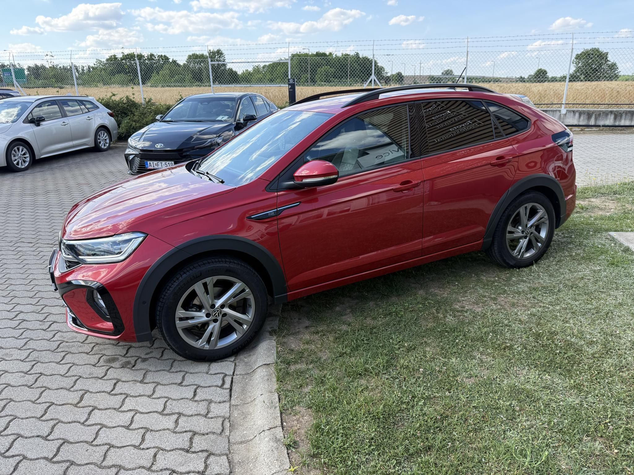 VOLKSWAGEN TAIGO 1.0 TSI R-Line