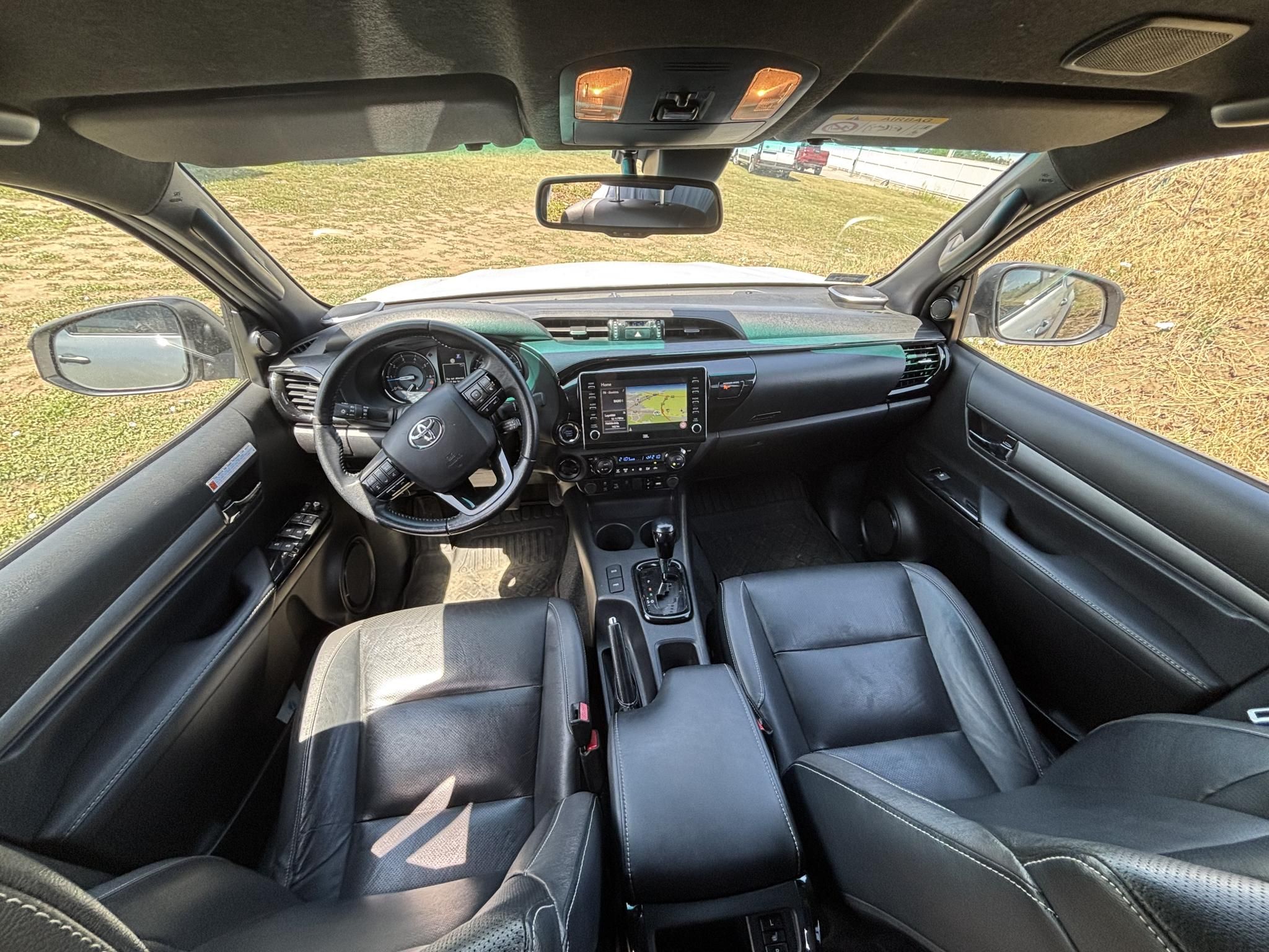 TOYOTA HILUX 2.8 D-4D 4x4 Double Invincible (Automata) ÁFÁS! + 2 év Toyota Minősített Használt Autó Garancia