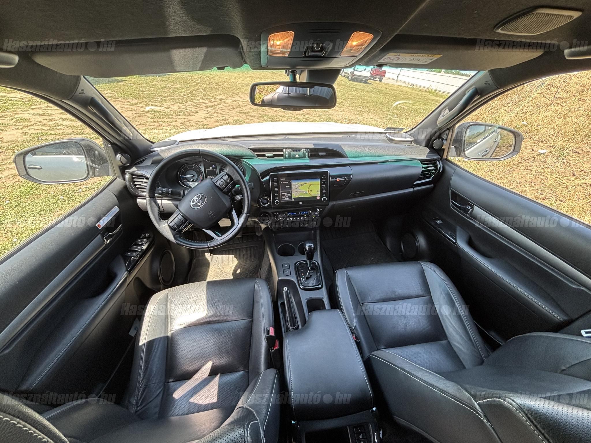 TOYOTA HILUX 2.8 D-4D 4x4 Double Invincible (Automata) ÁFÁS! + 2 év Toyota Minősített Használt Autó Garancia