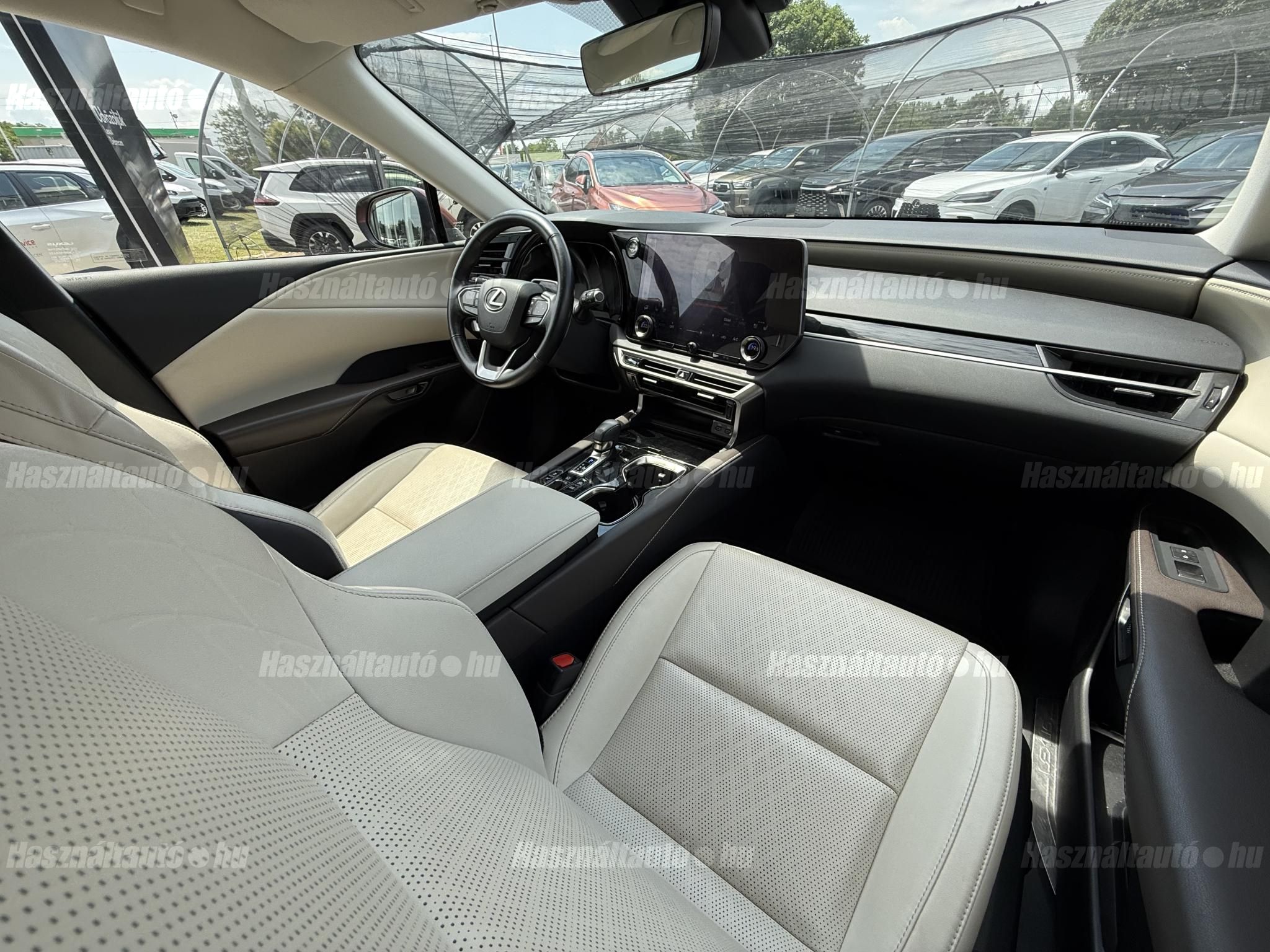 LEXUS RX 450h+ Prestige Plus e-CVT + 2 év Lexus Select Garancia