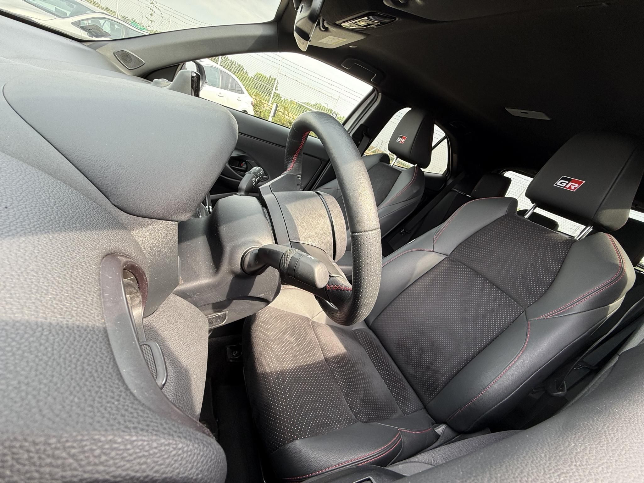 TOYOTA YARIS CROSS 1.5 Hybrid GR Sport e-CVT