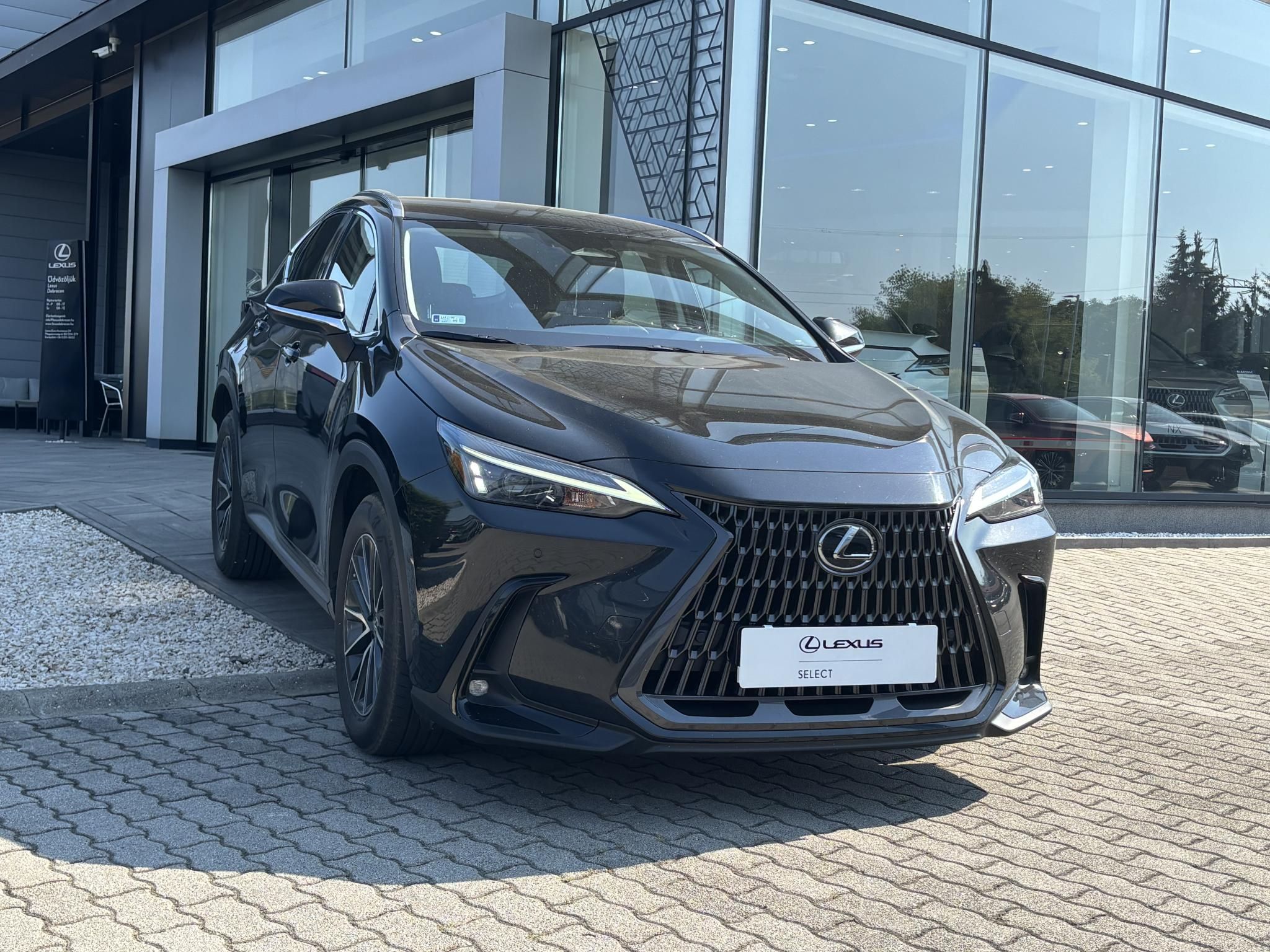 LEXUS NX 350h Elegance CVT + 2 év Lexus Select Minősített Használt Autó Garancia