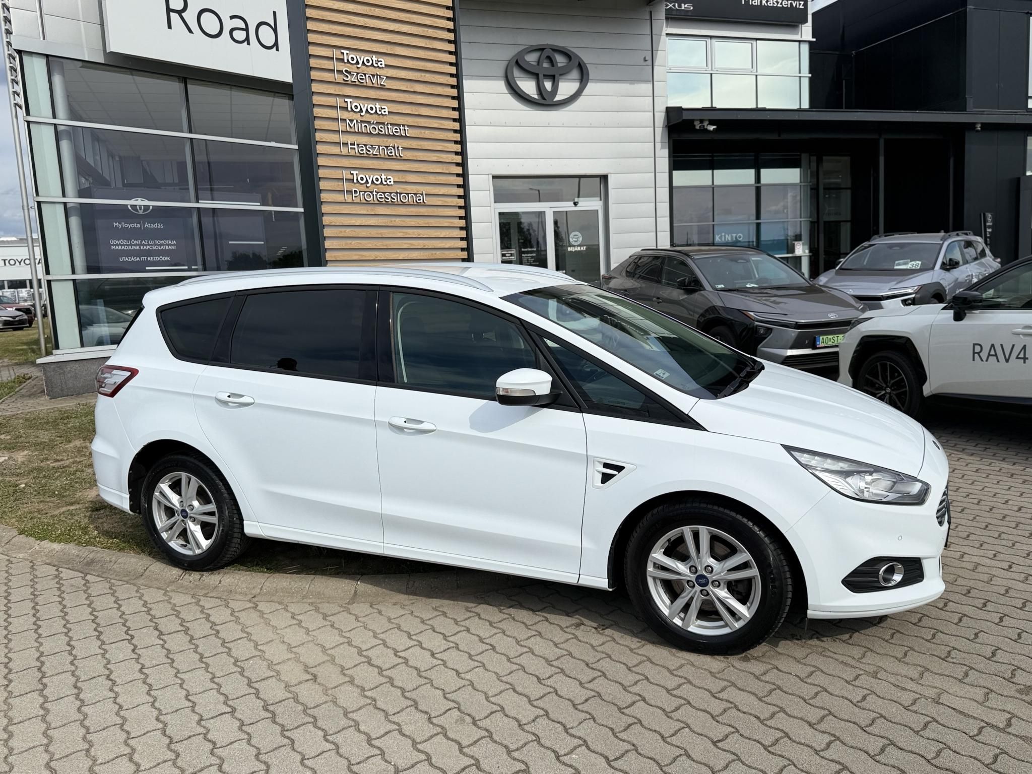 FORD S-MAX 1.5 EcoBoost Business Plus [7 személy]