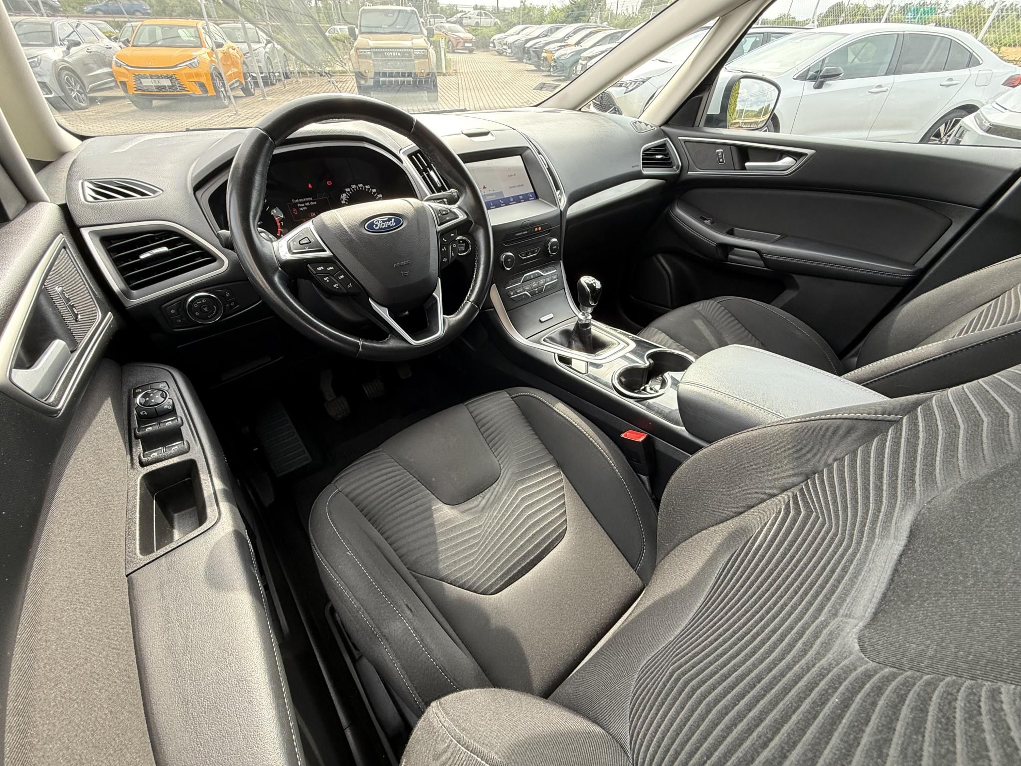 FORD S-MAX 1.5 EcoBoost Business Plus [7 személy]