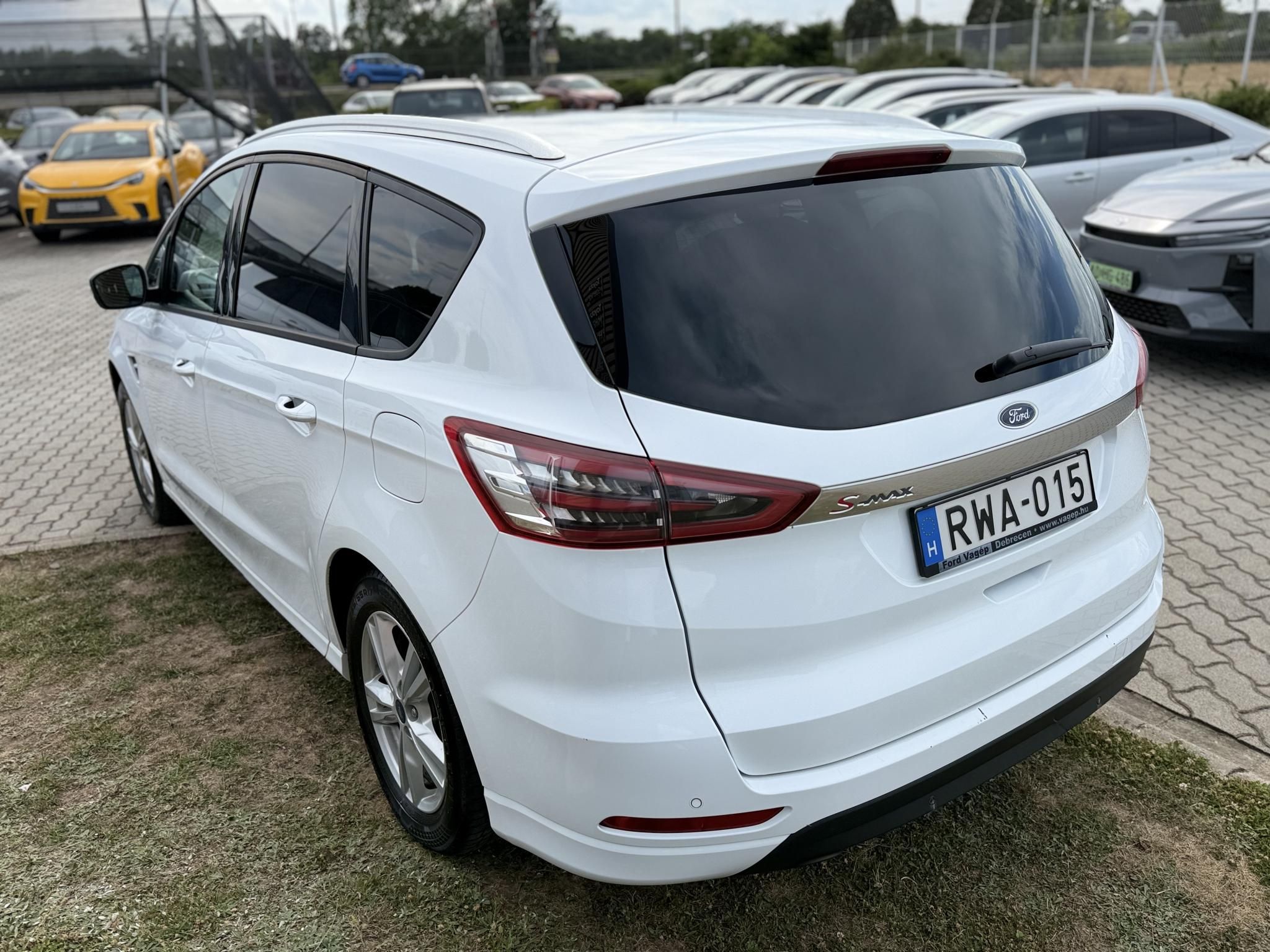 FORD S-MAX 1.5 EcoBoost Business Plus [7 személy]
