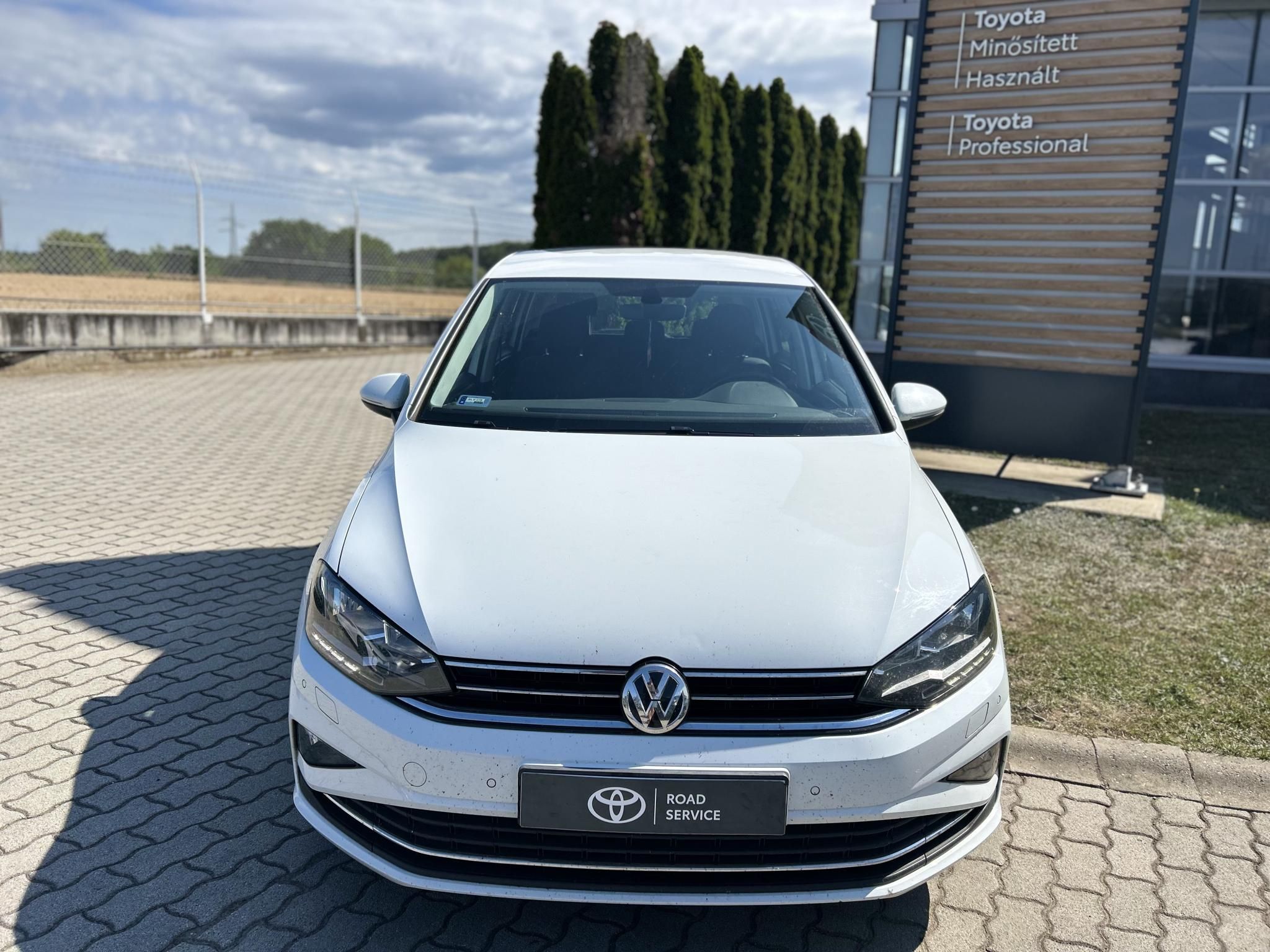 VOLKSWAGEN GOLF SPORTSVAN 1.5 TSI ACT Comfortline