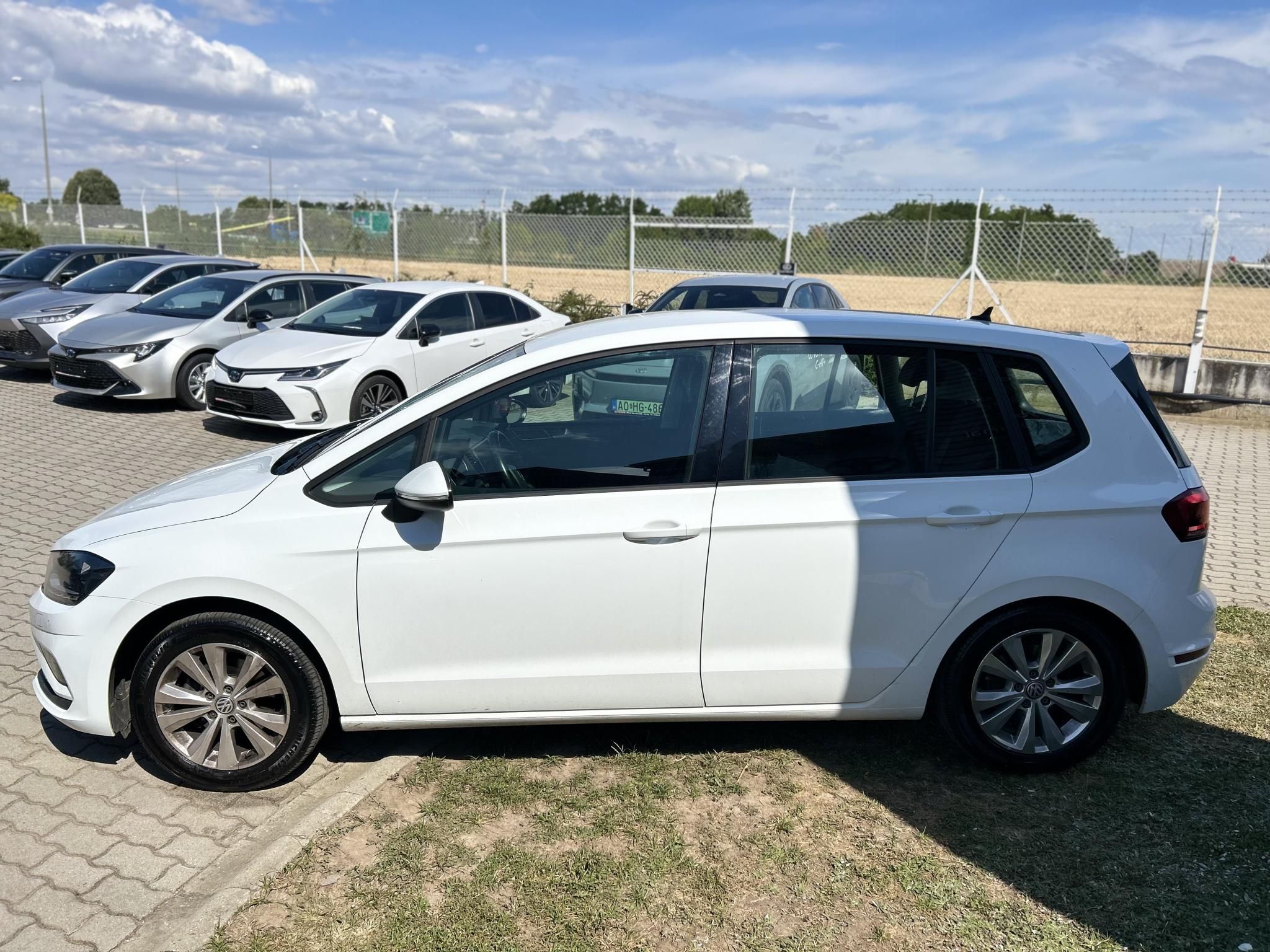 VOLKSWAGEN GOLF SPORTSVAN 1.5 TSI ACT Comfortline
