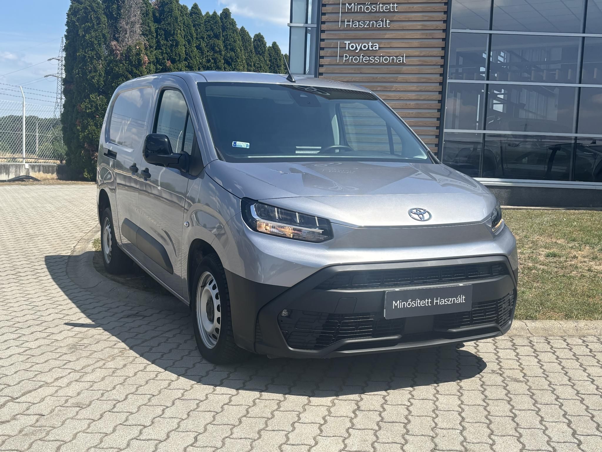 TOYOTA PROACE City 1.5 D Active Smart Cargo Multimedia L2H1