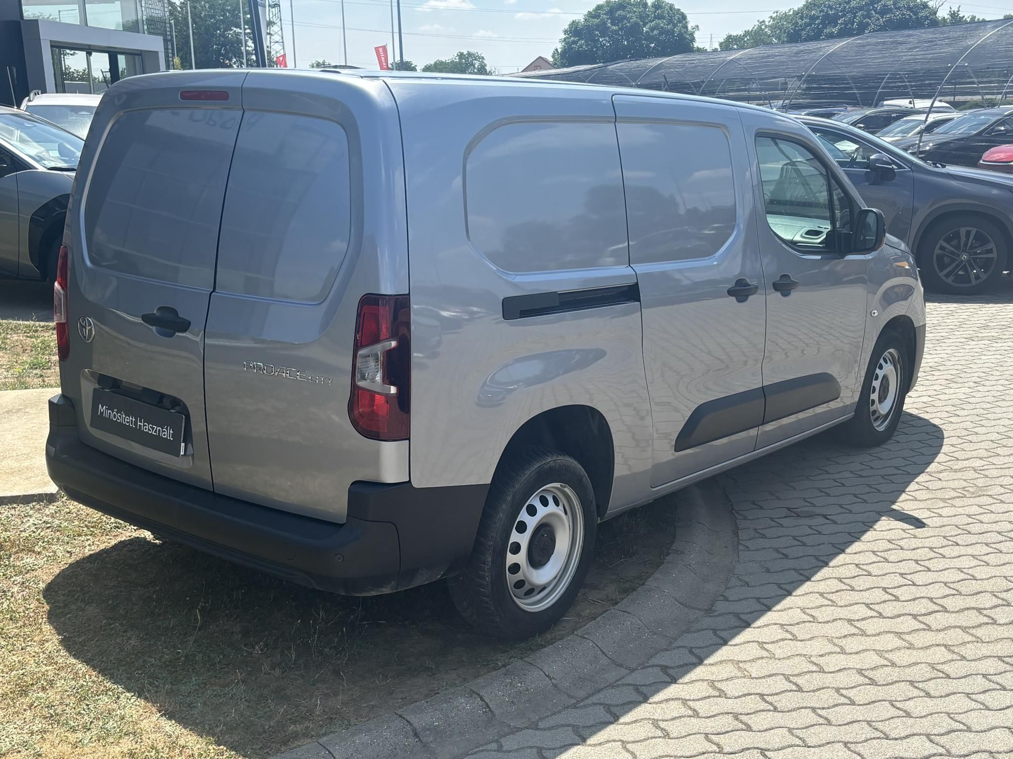 TOYOTA PROACE City 1.5 D Active Smart Cargo Multimedia L2H1