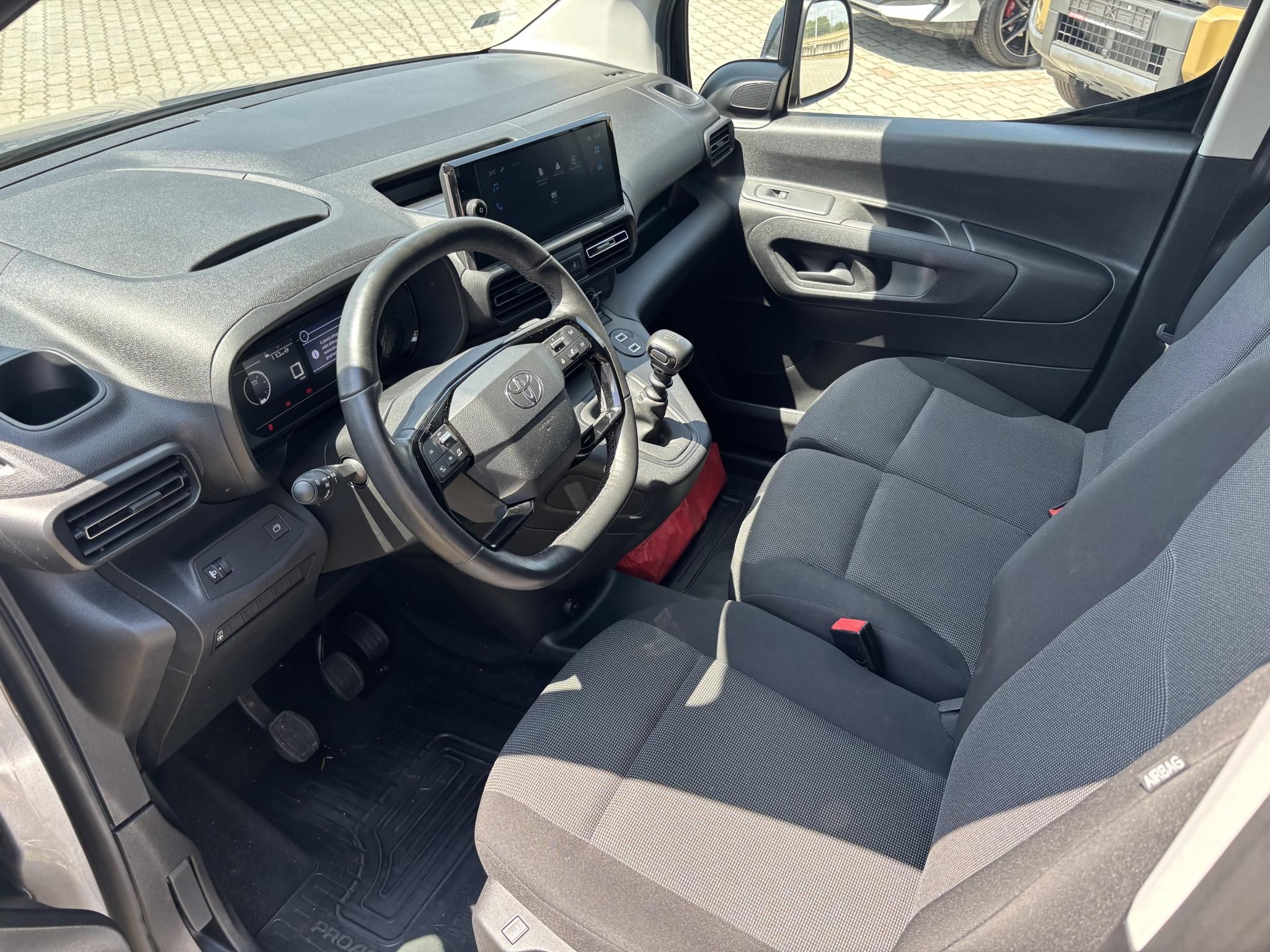 TOYOTA PROACE City 1.5 D Active Smart Cargo Multimedia L2H1