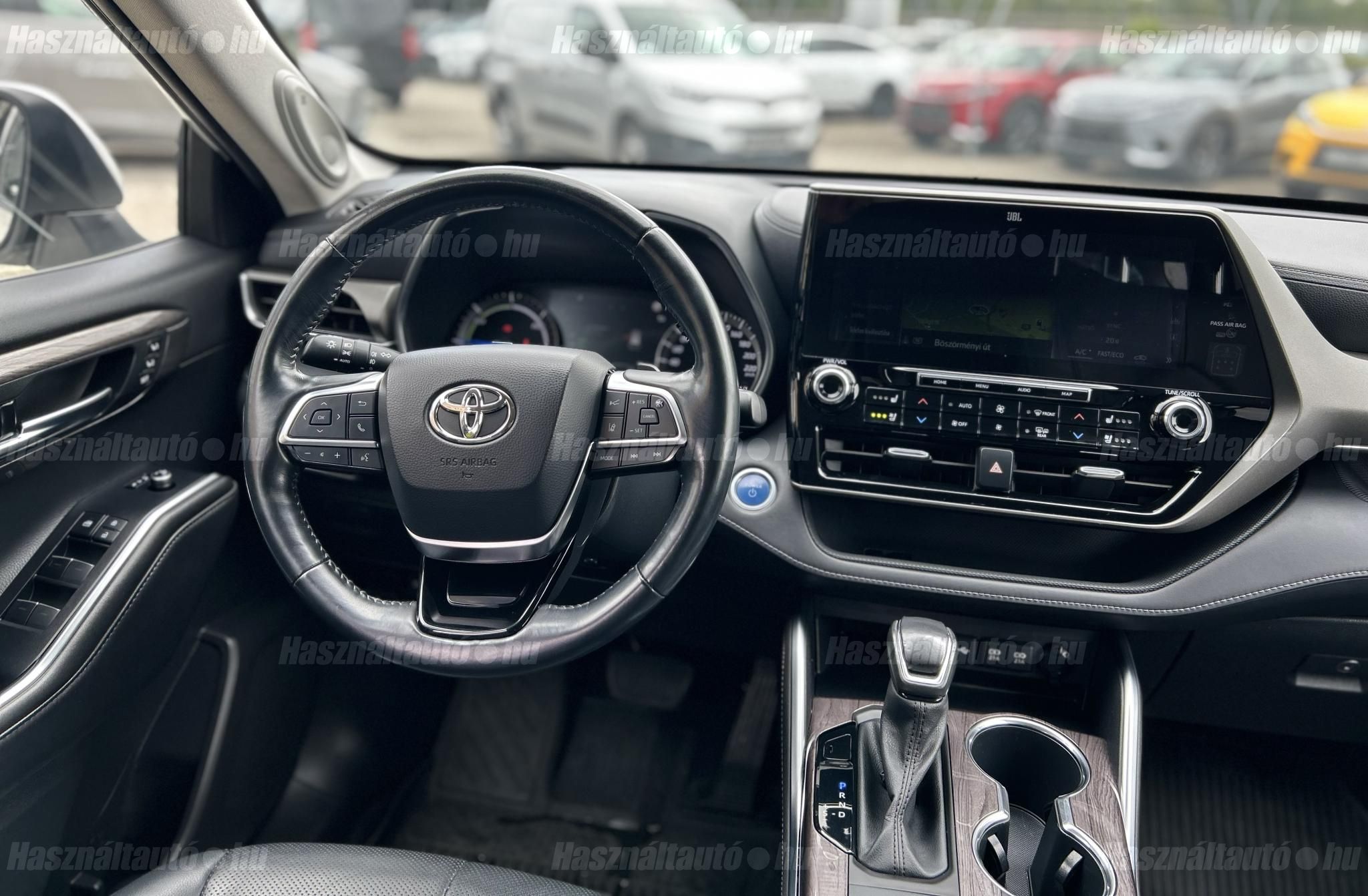 TOYOTA HIGHLANDER 2.5 Hybrid Prestige Tech CVT +2 ÉV TOYOTA MINŐSÍTETT HASZNÁLT GARANCIA