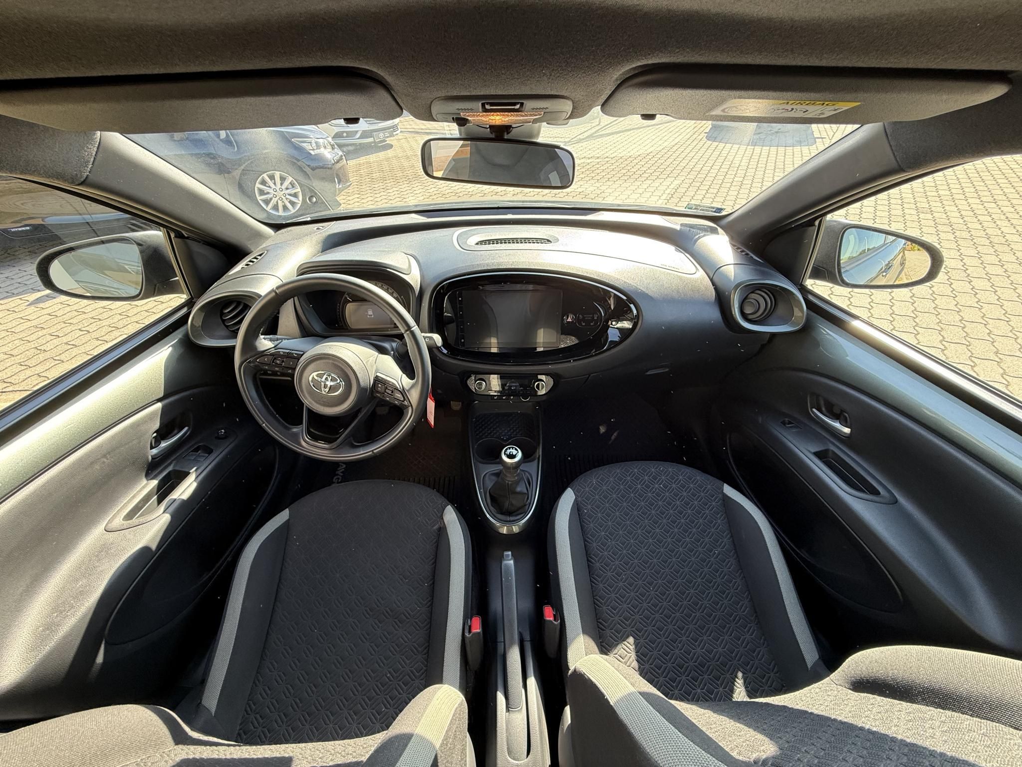 TOYOTA AYGO X 1.0 VVT-i Style Tech Vision + 2 év Toyota Minősített Használt Autó Garancia