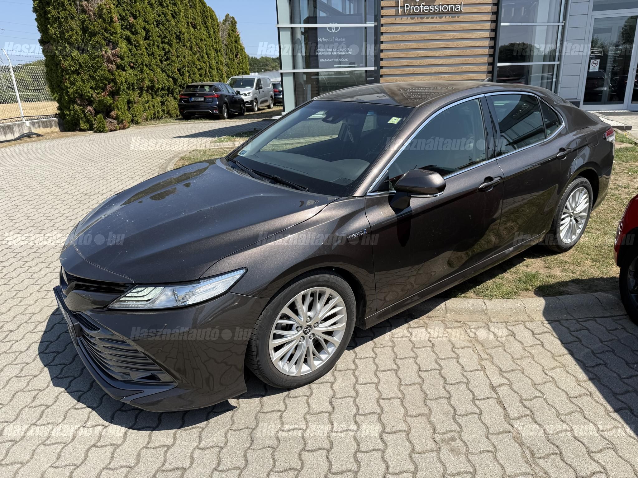 TOYOTA CAMRY 2.5 Hybrid Executive CVT + 2 év Toyota Minősített Használt Autó Garancia