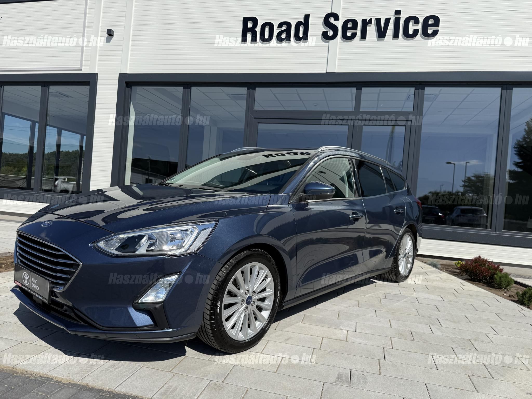 FORD FOCUS 1.5 EcoBoost Titanium