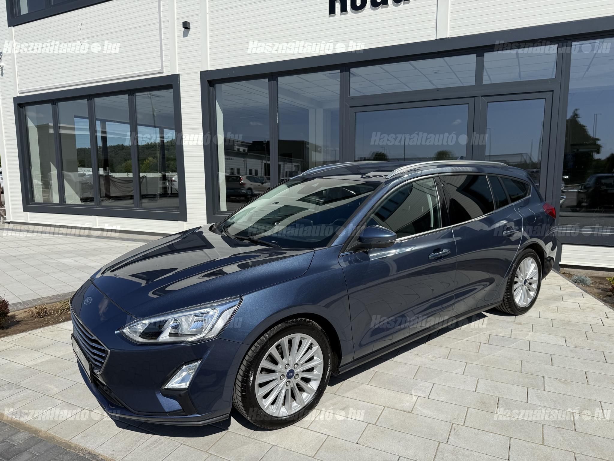 FORD FOCUS 1.5 EcoBoost Titanium