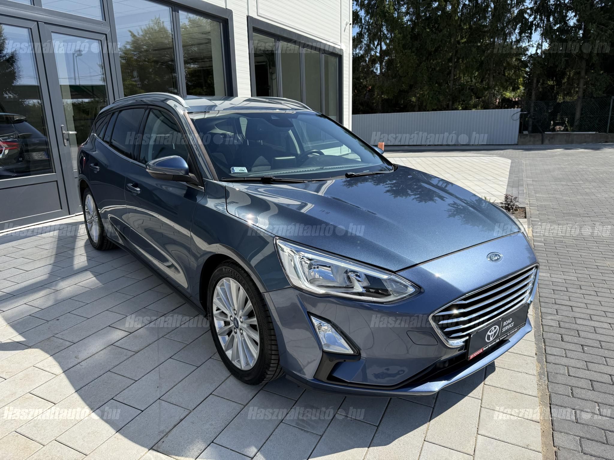 FORD FOCUS 1.5 EcoBoost Titanium