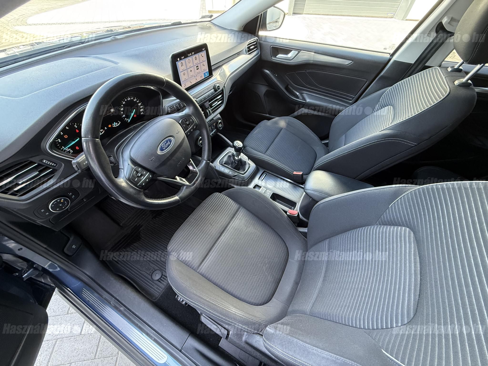 FORD FOCUS 1.5 EcoBoost Titanium