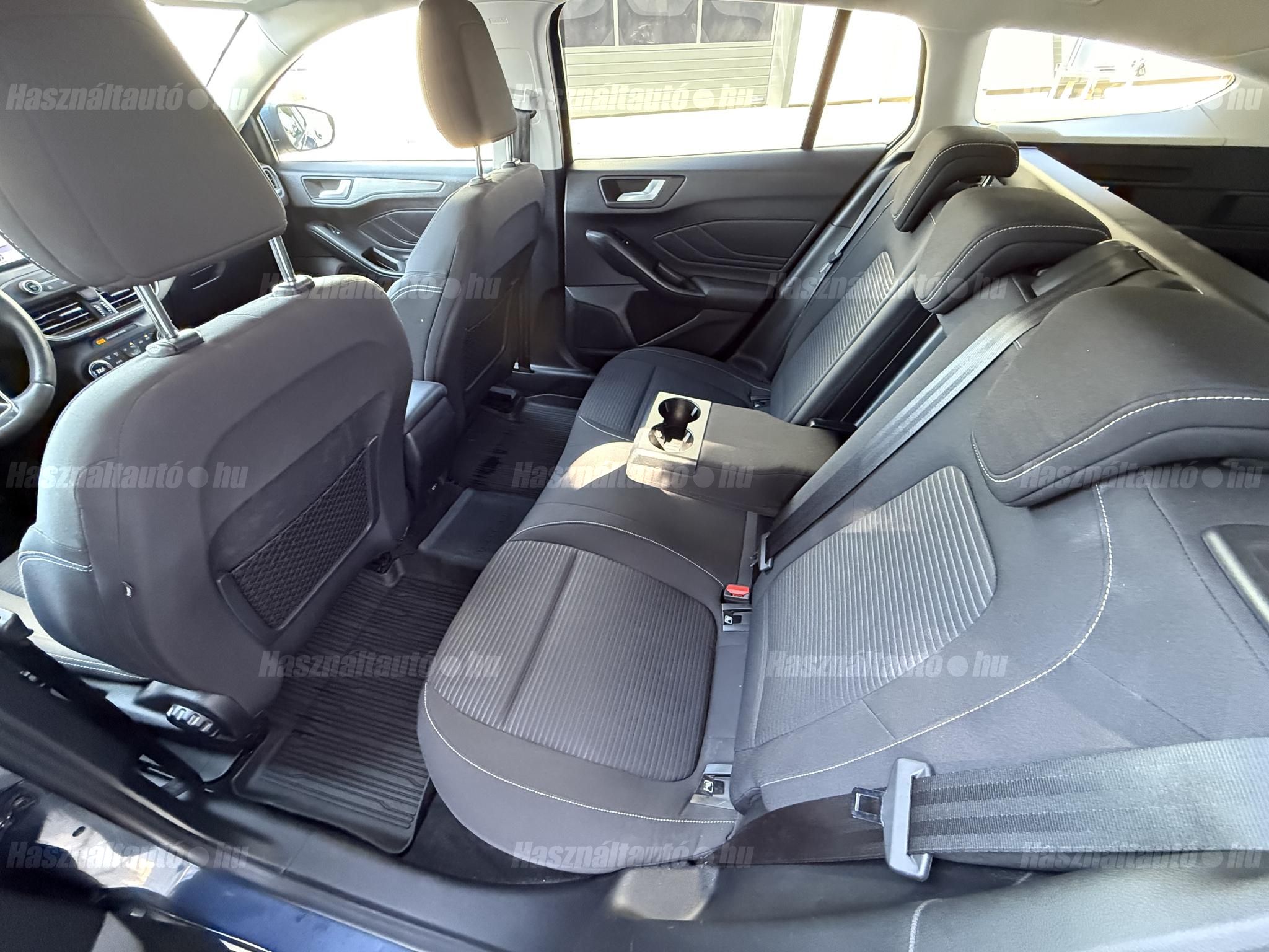 FORD FOCUS 1.5 EcoBoost Titanium