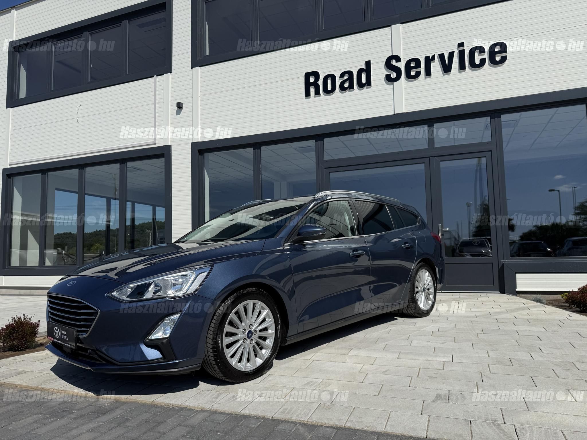 FORD FOCUS 1.5 EcoBoost Titanium