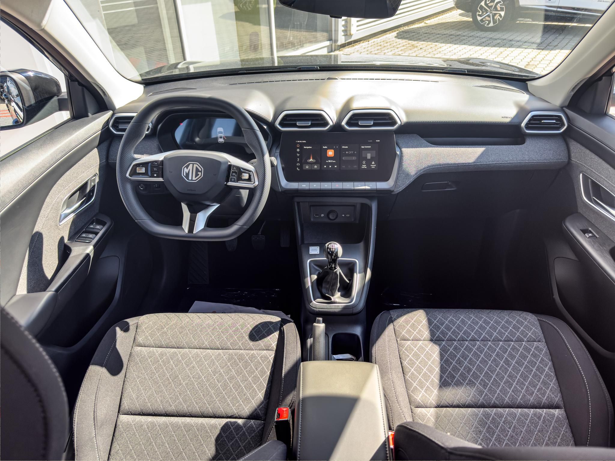 MG ZS 1.5 GDI Hybrid+ Luxury DCT - 5. kép