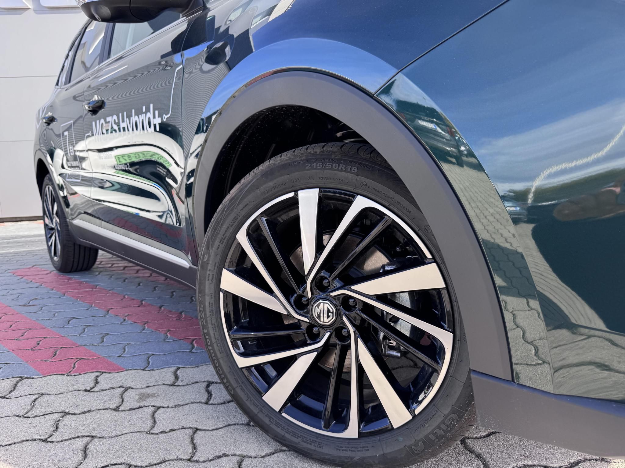 MG ZS 1.5 GDI Hybrid+ Luxury DCT TESZTAUTÓ - 2. kép