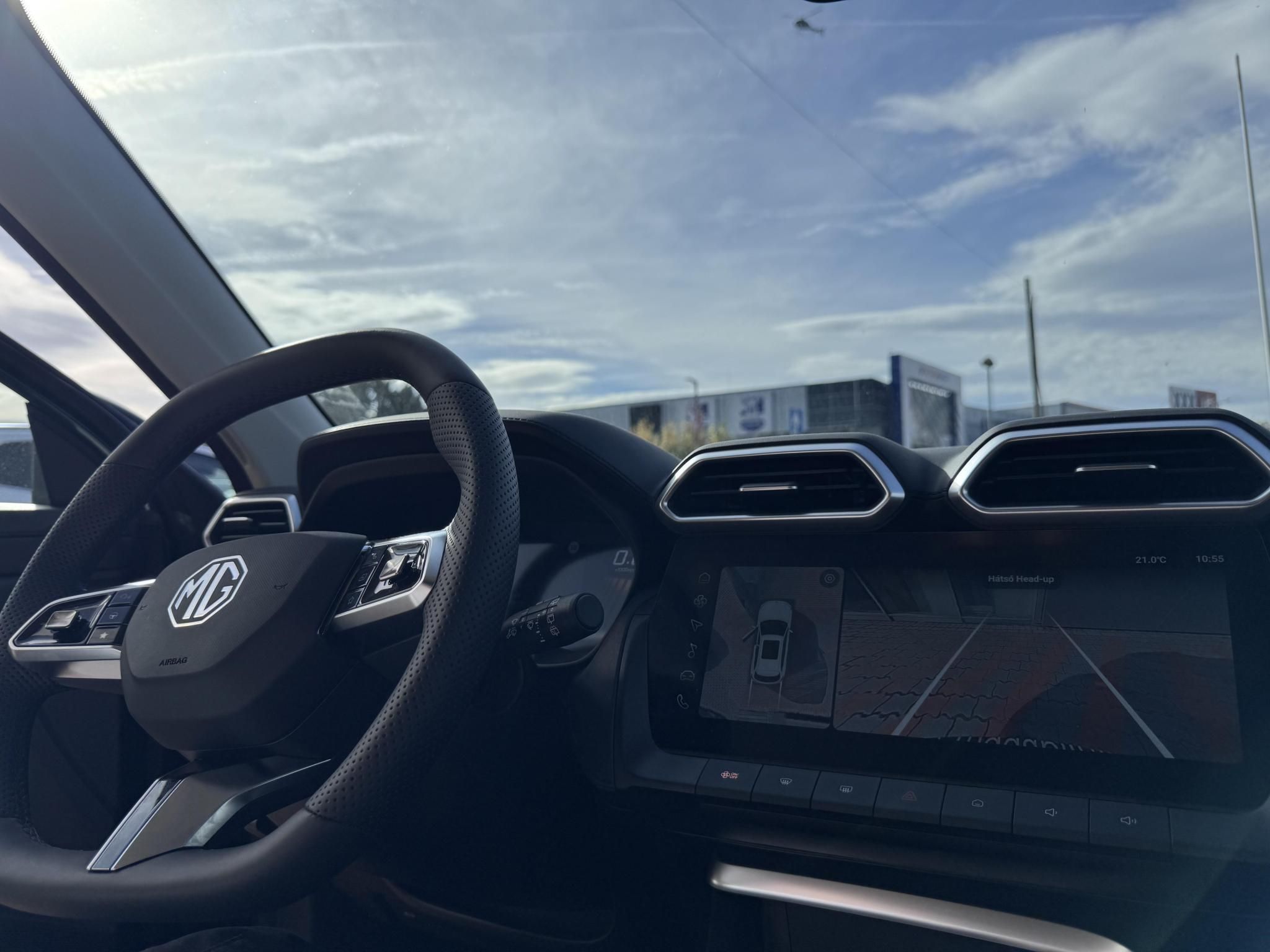 MG ZS 1.5 GDI Hybrid+ Luxury DCT TESZTAUTÓ - 11. kép