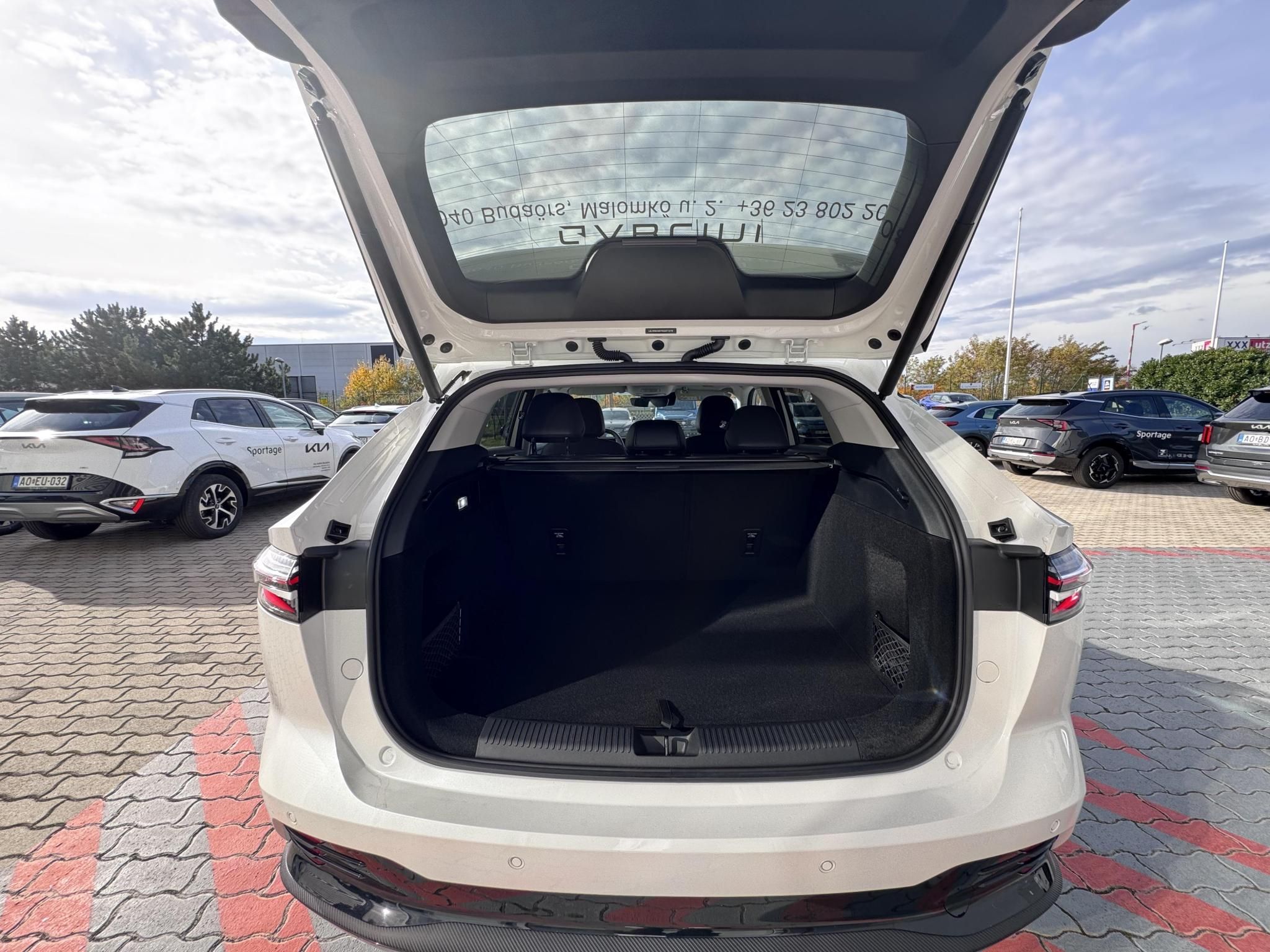 MG HS 1.5 T-GDI PHEV Luxury (Automata) TESZTAUTÓ - 8. kép