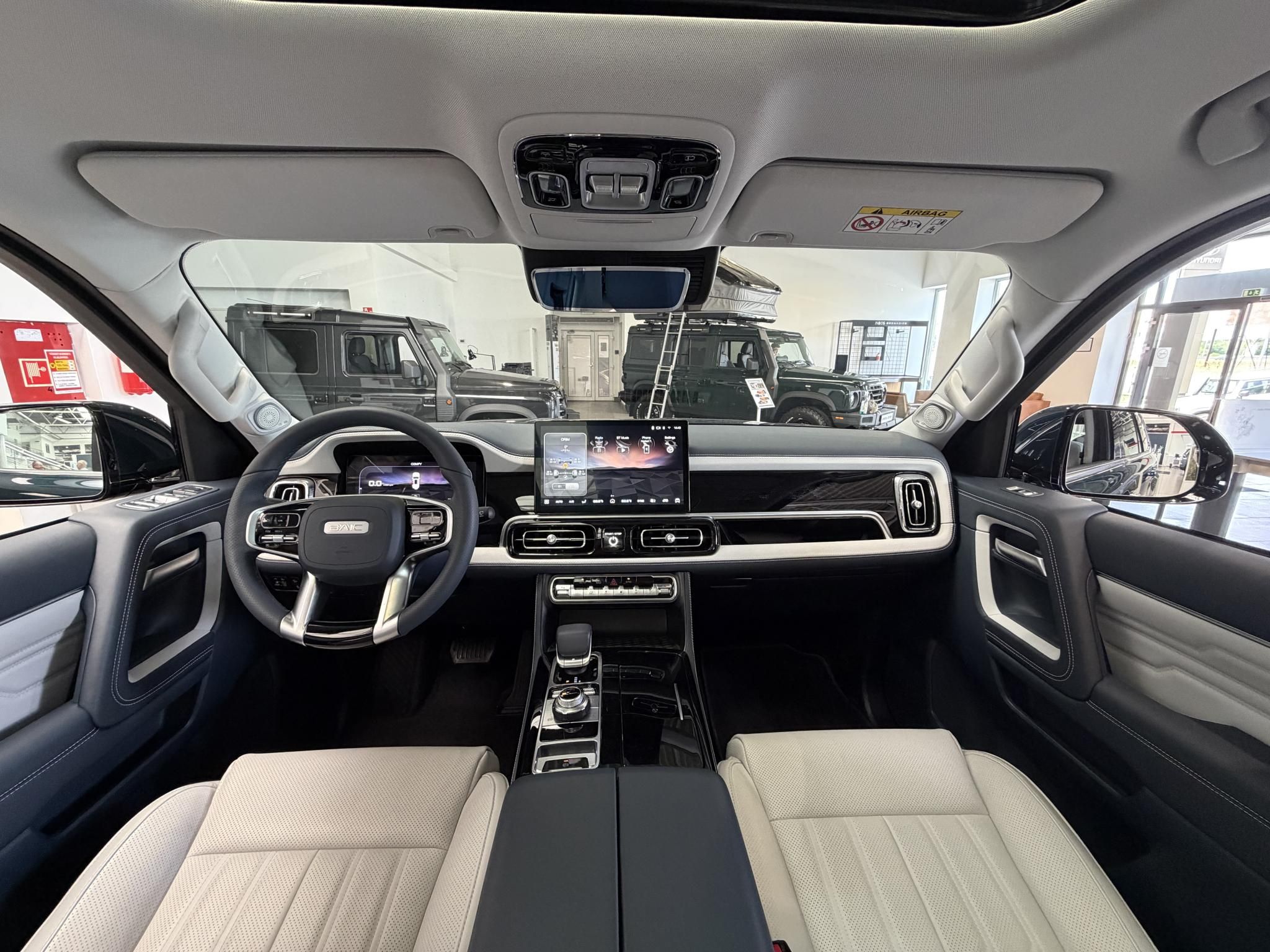 BAIC BJ60 48V mild hybrid Flagship 7 üléses BEVEZETŐ ÁRON - 11. kép