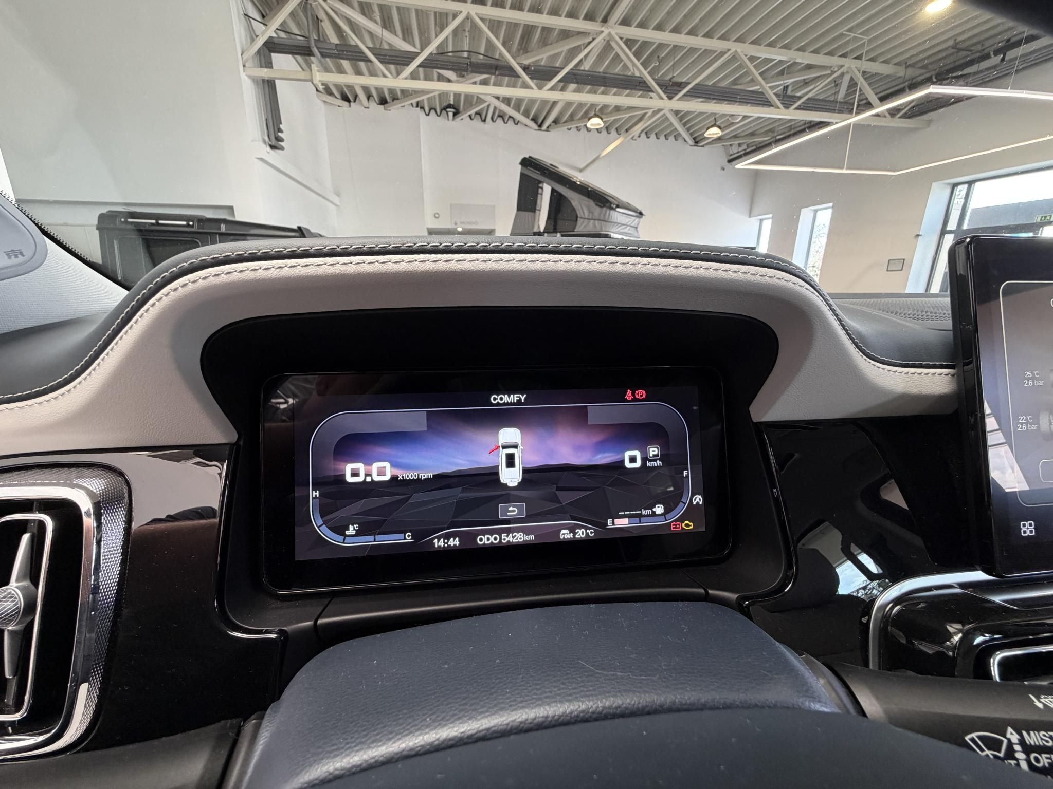 BAIC BJ60 48V mild hybrid Flagship 7 üléses BEVEZETŐ ÁRON - 14. kép