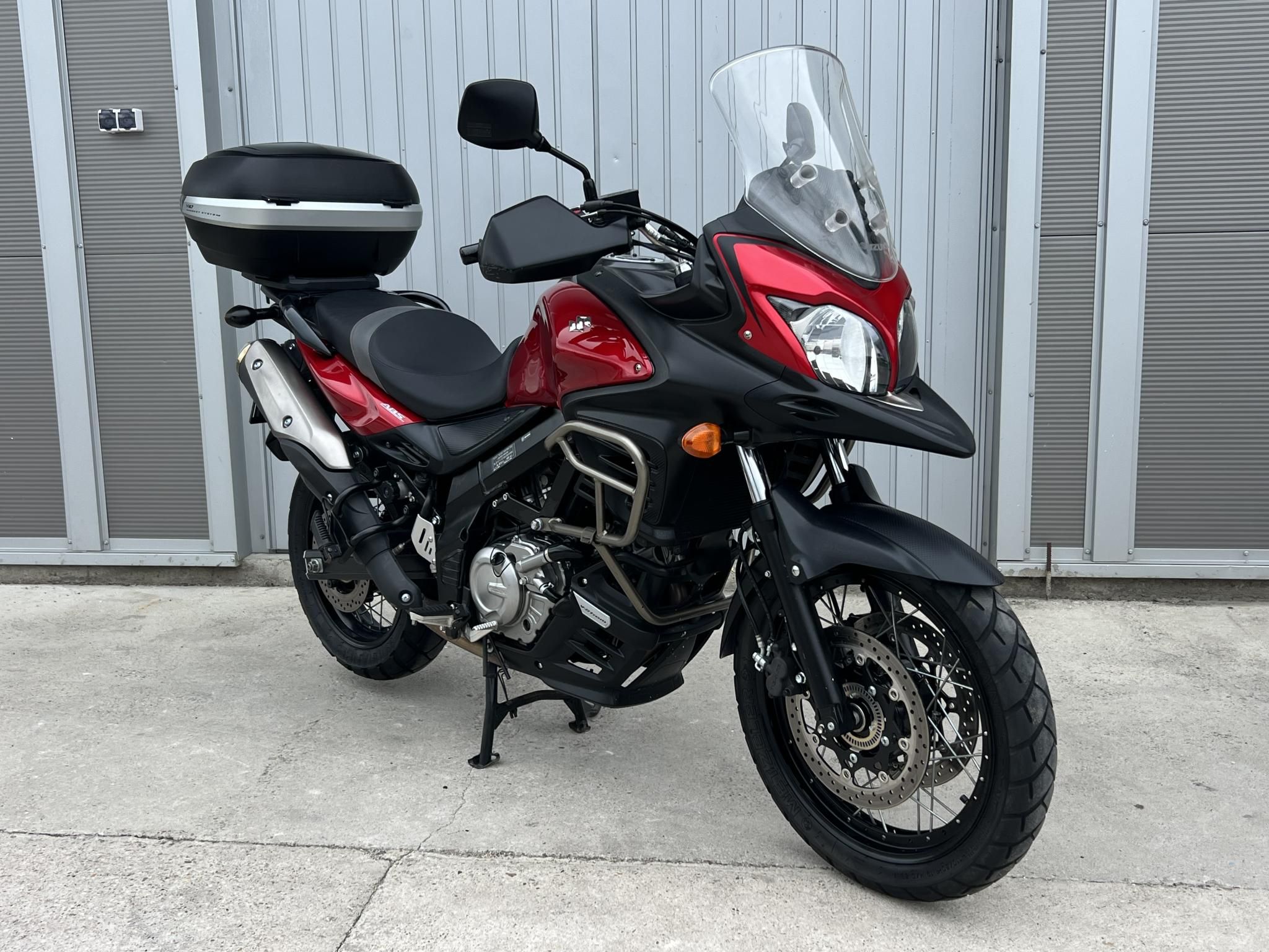 SUZUKI DL 650 ABS-es