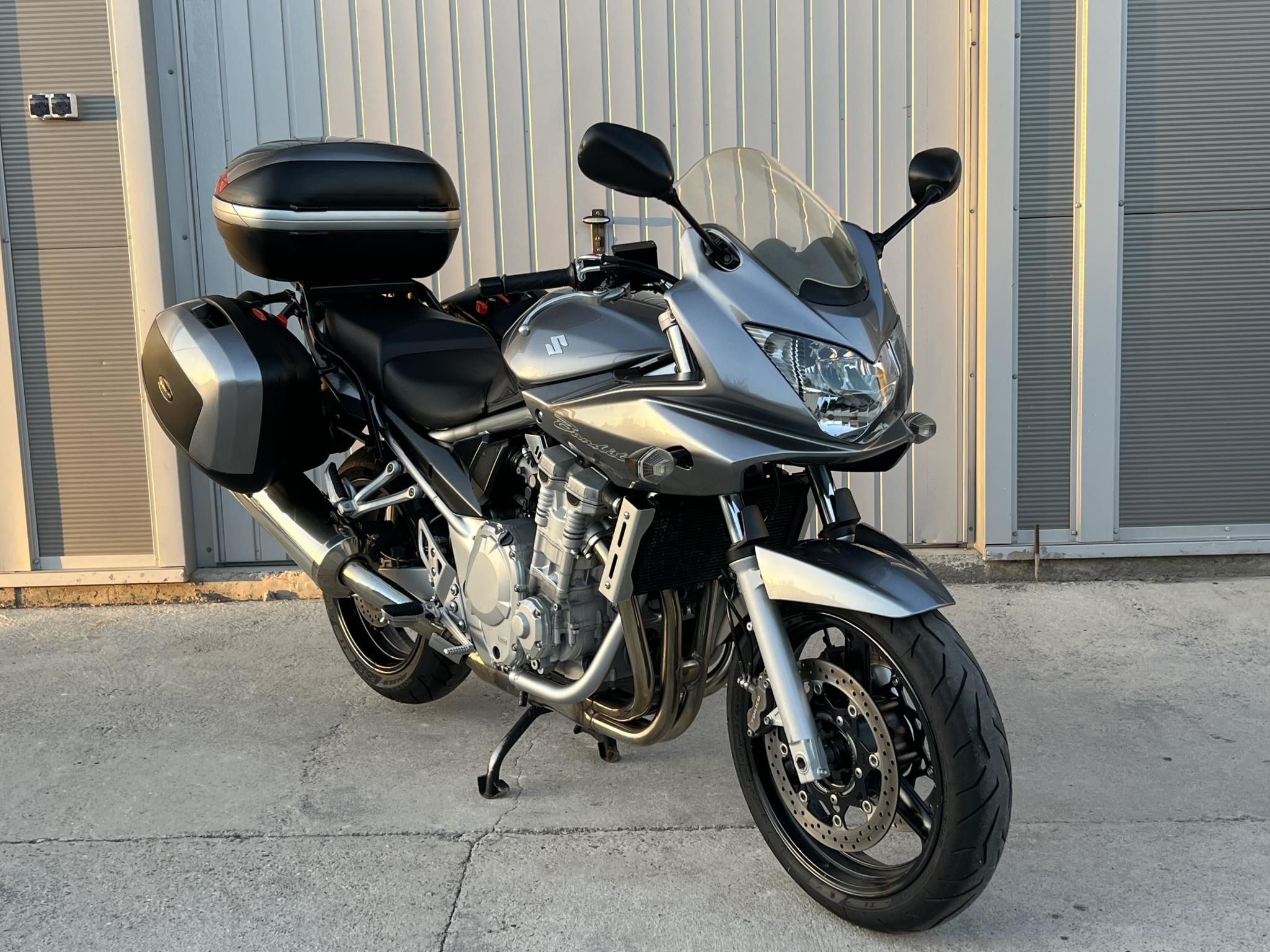 SUZUKI GSF 650 S