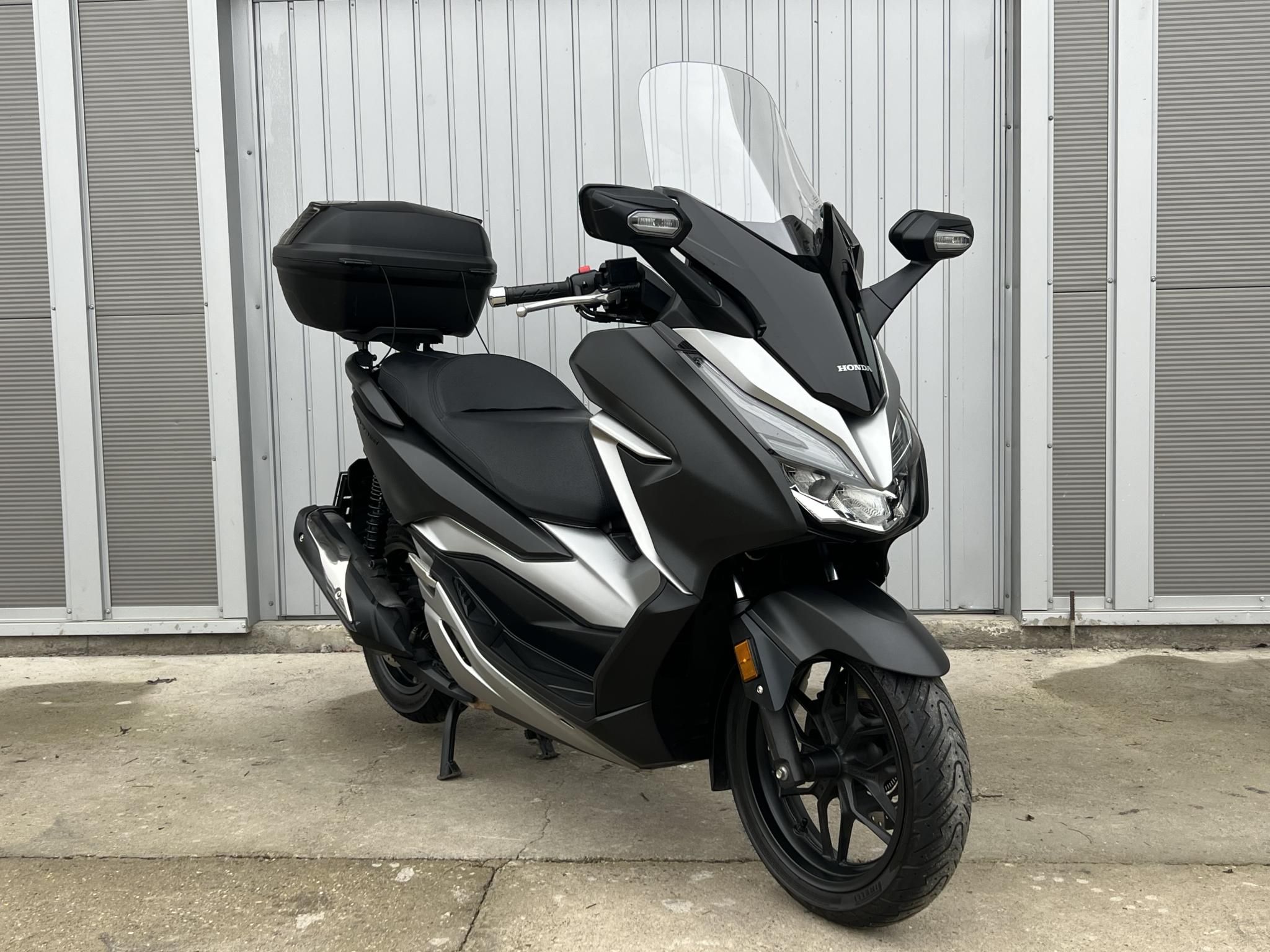 HONDA NSS 300 FORZA
